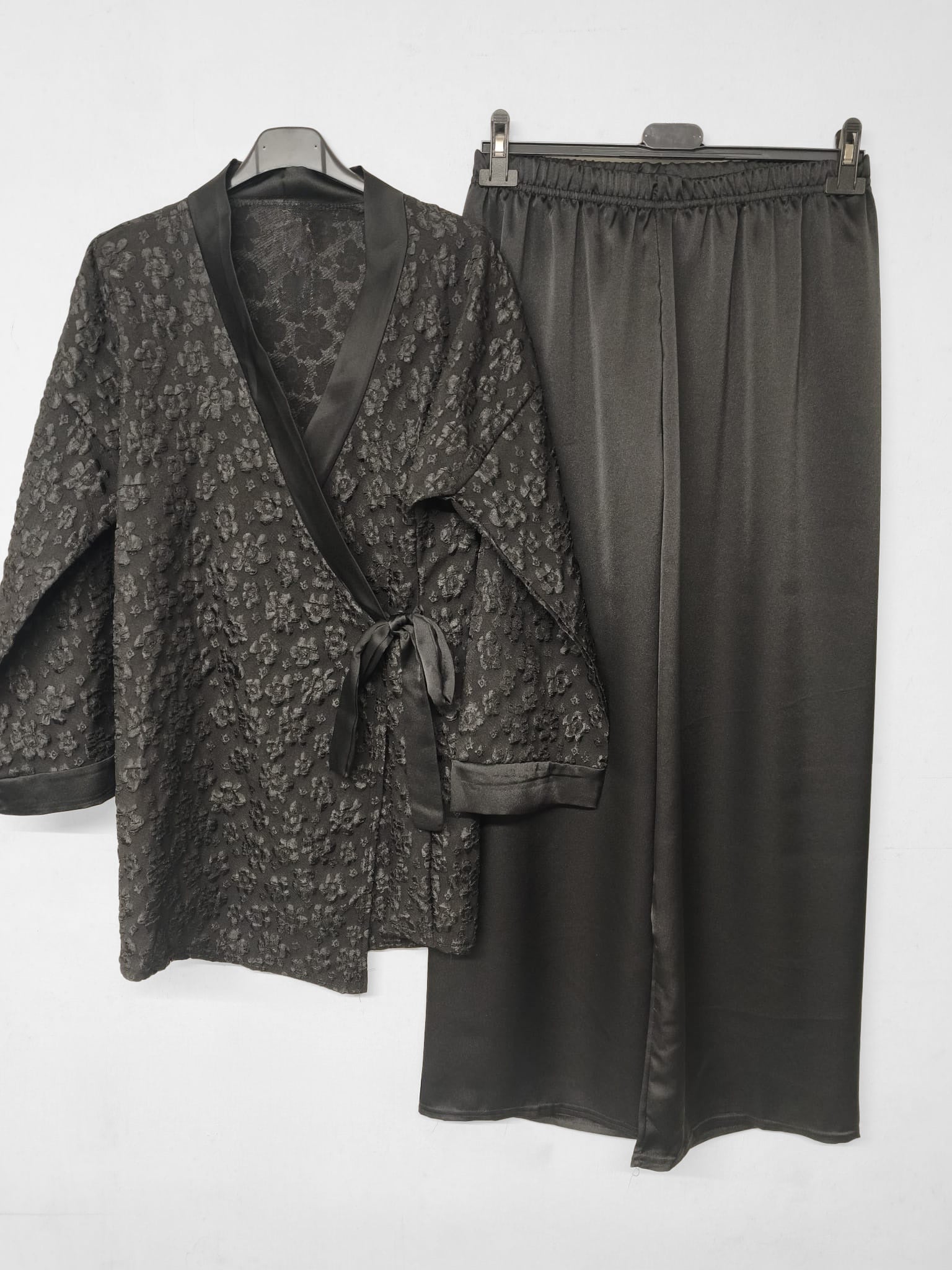 Zwei-Teiler Hose Kaela Schwarz