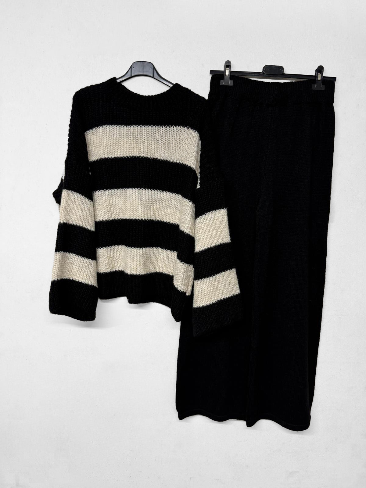 Strick Zwei-Teiler Hose Cahya Schwarz