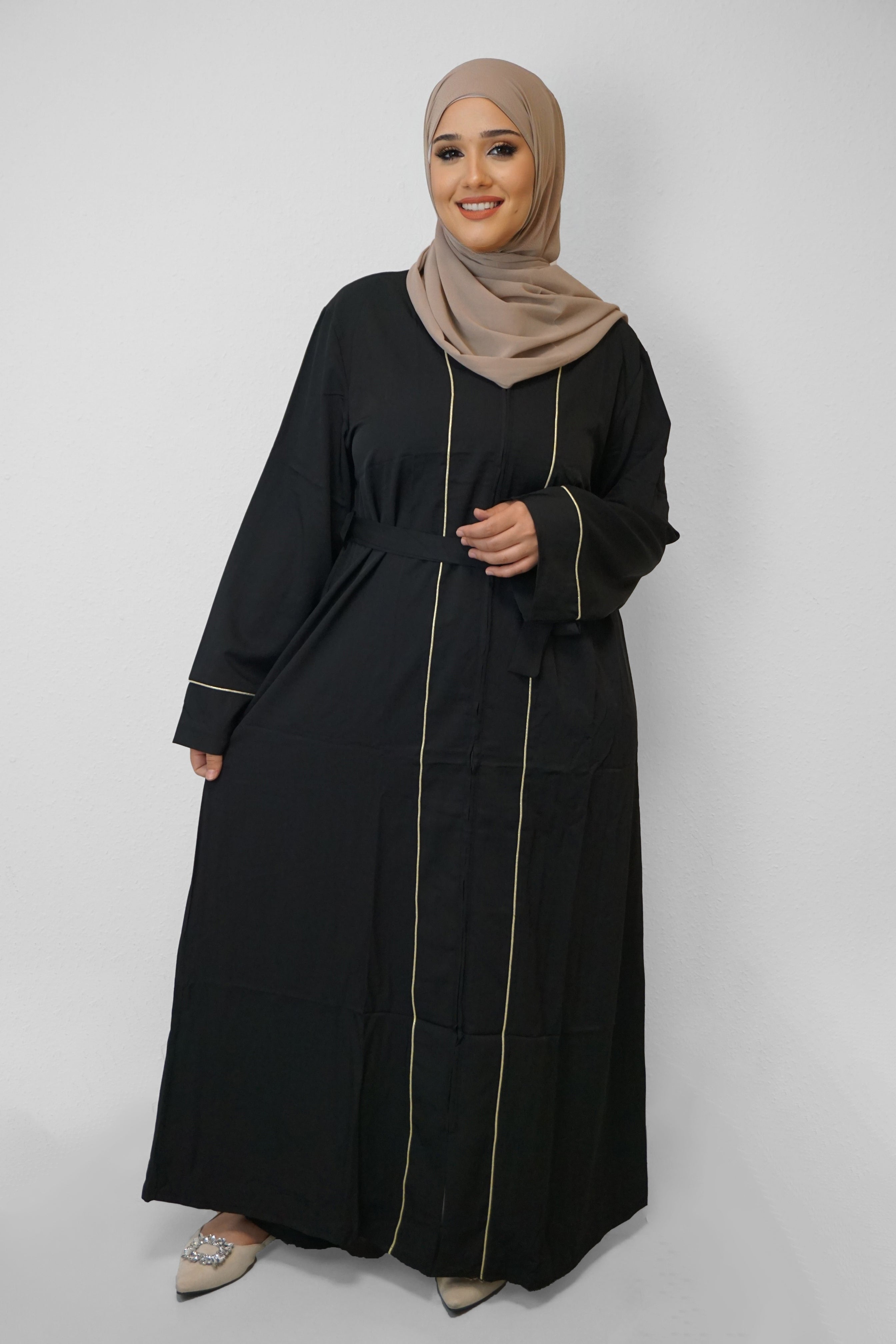 Abaya Namika mit Reisverschluss Schwarz