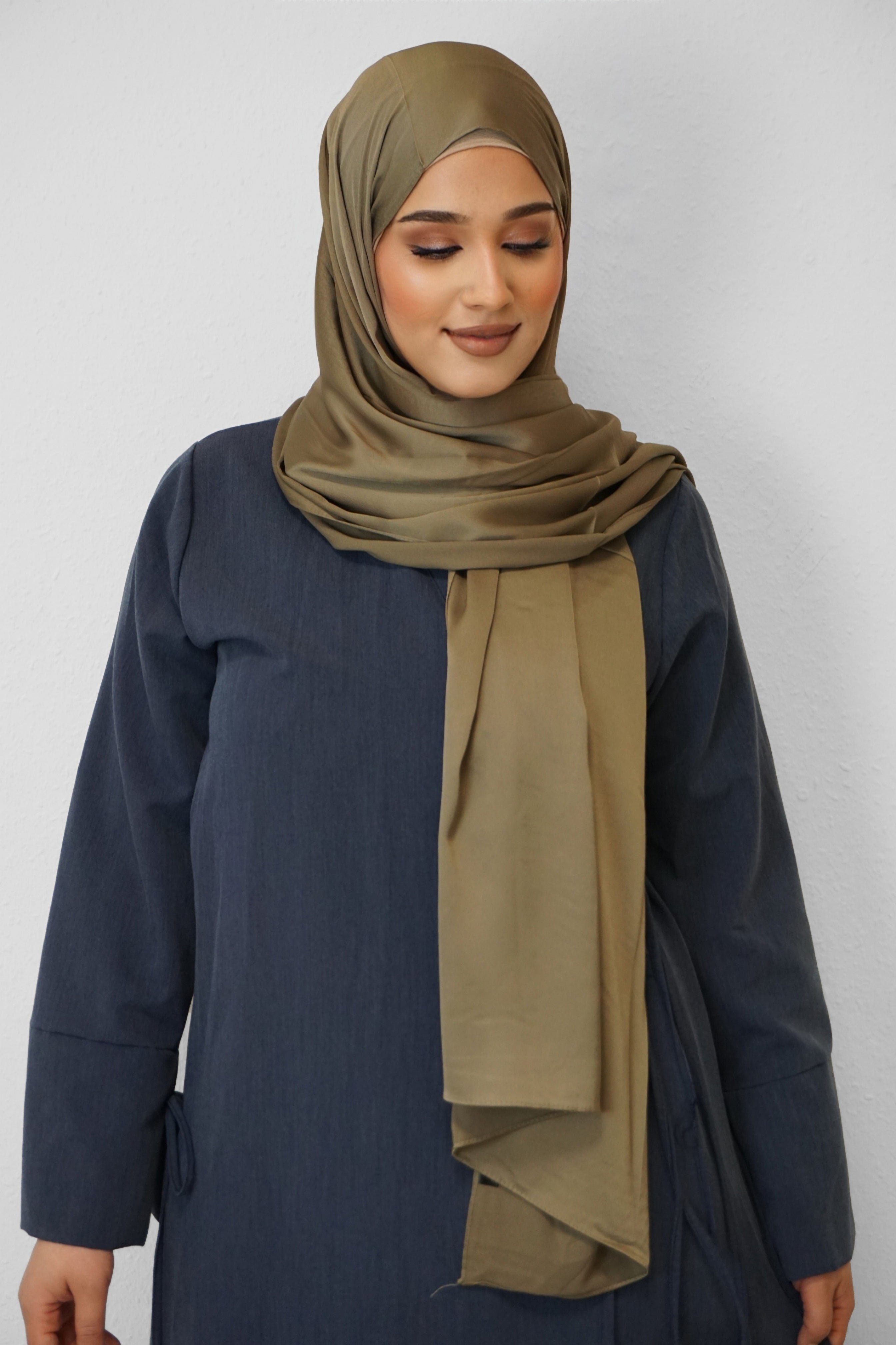 Satin Classic Hijab Taupe