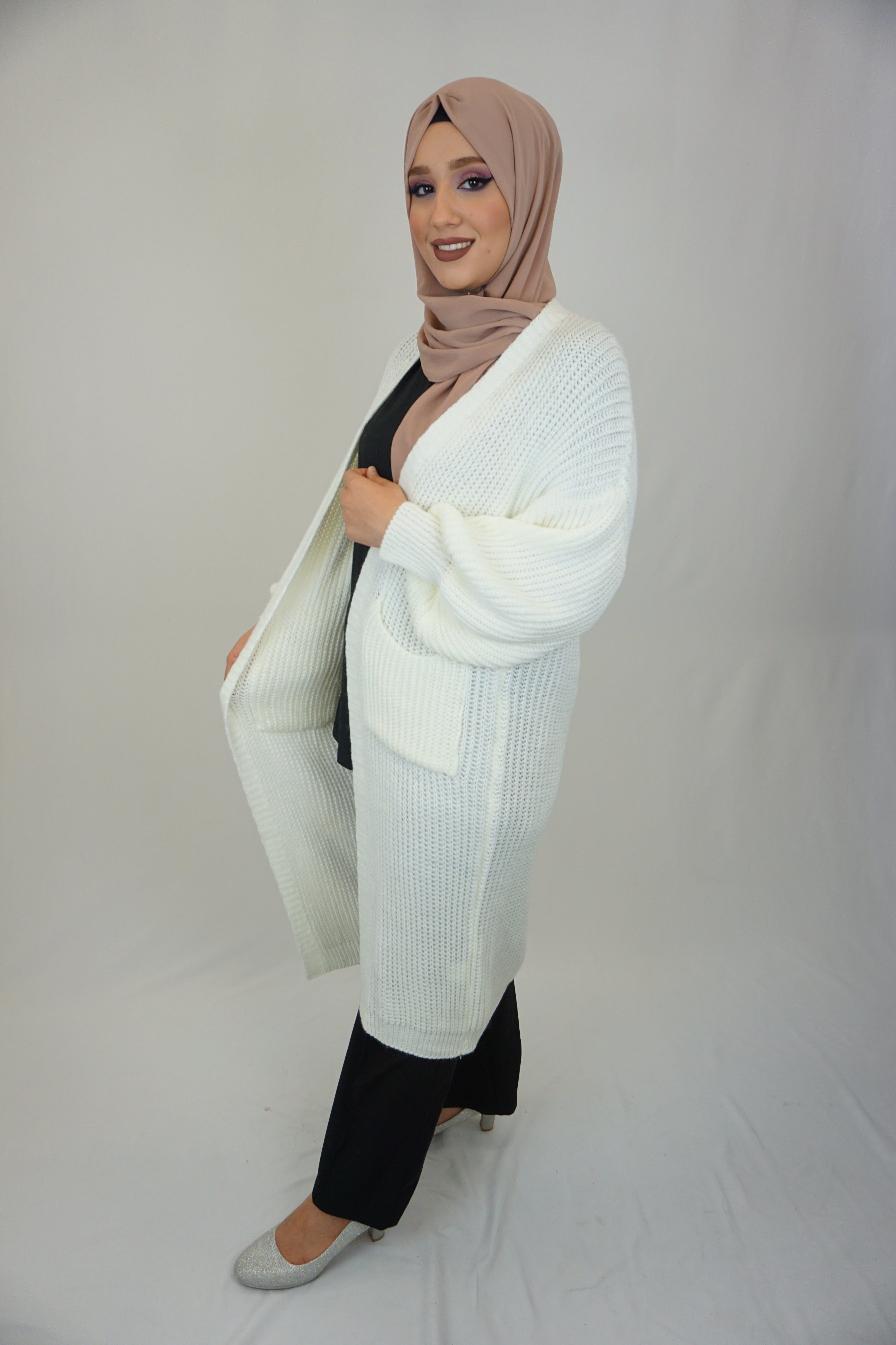 Maxi Cardigan Mahnoor Weiß