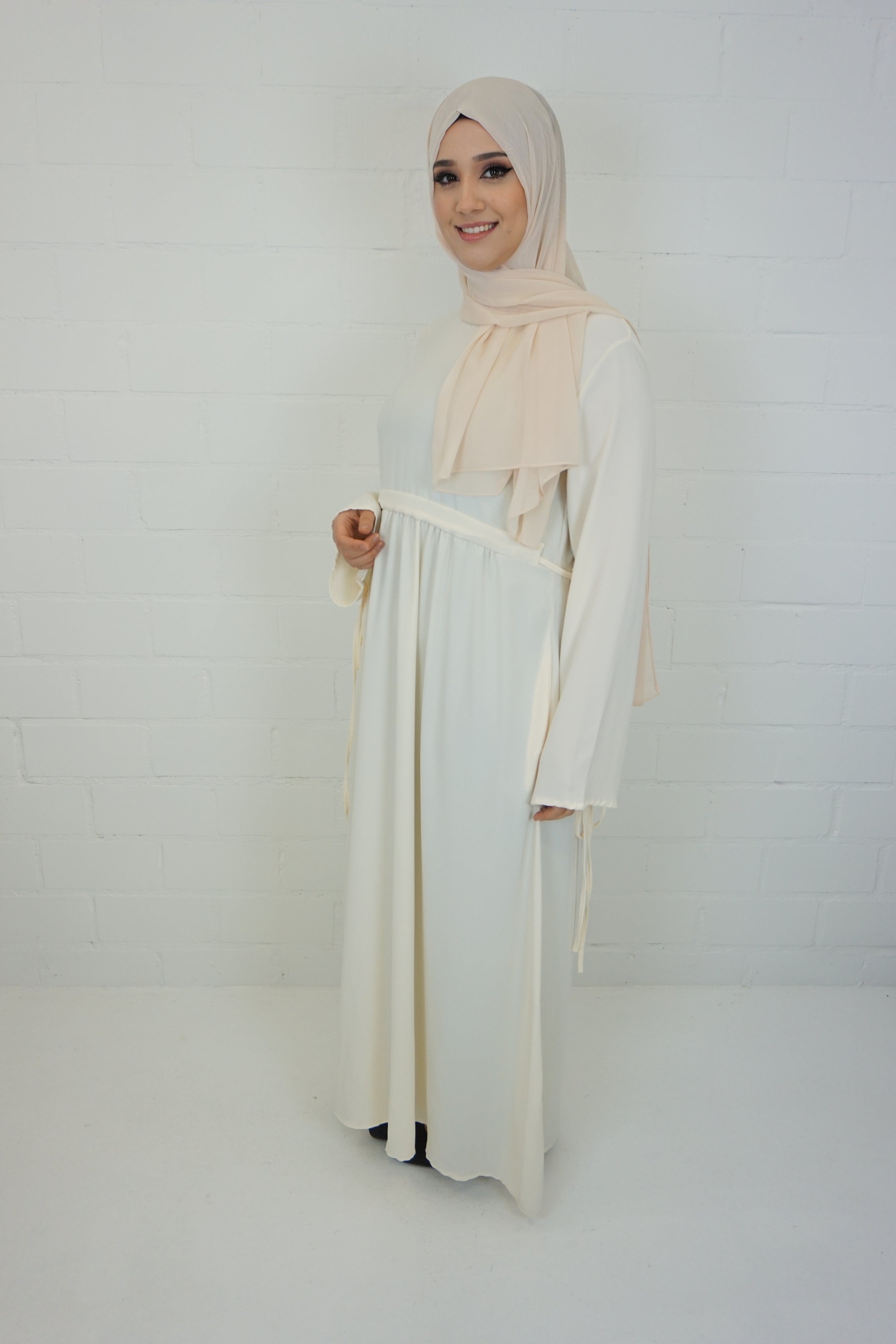 Abaya Nayla Elfenbein