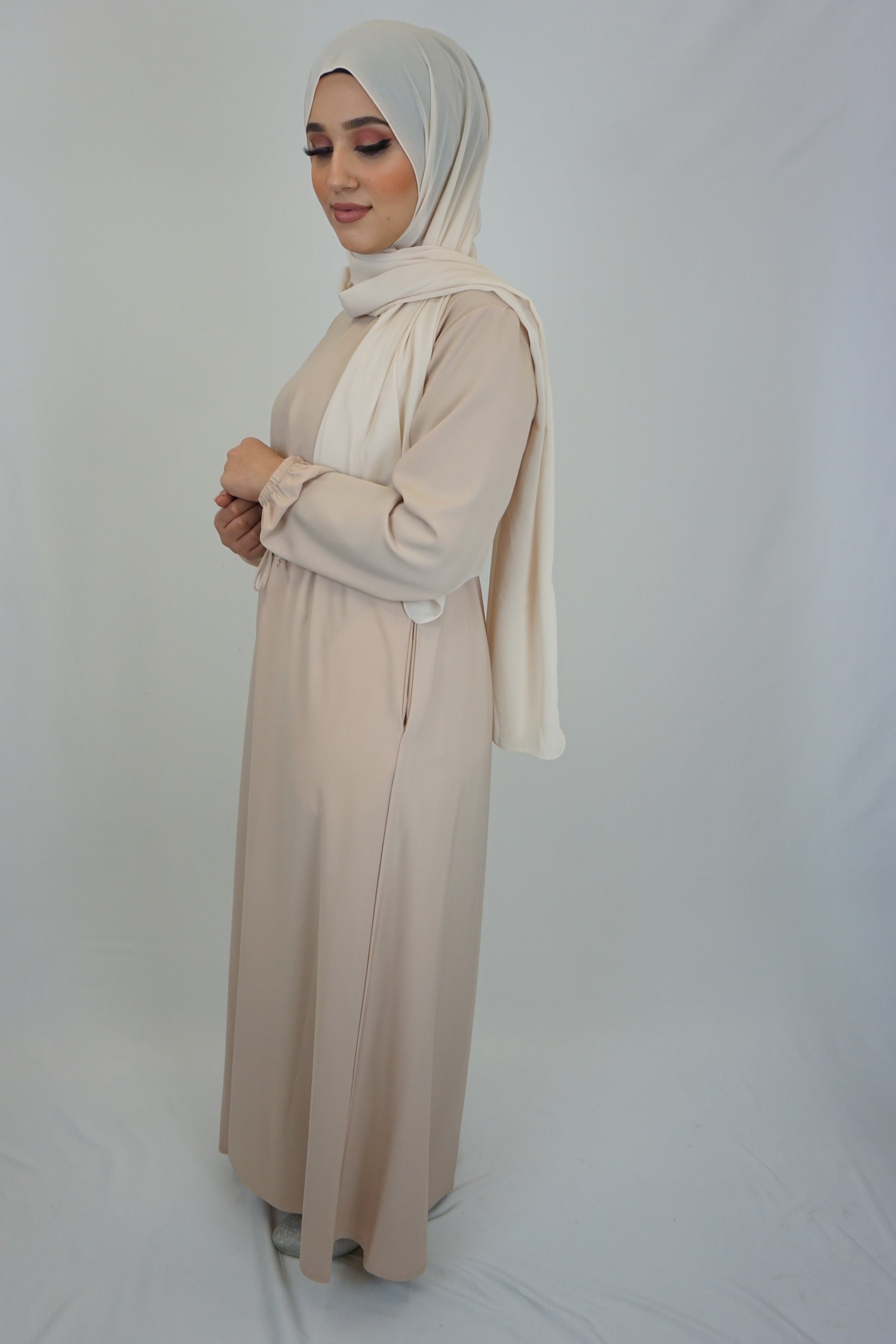 Basic Abaya Beige
