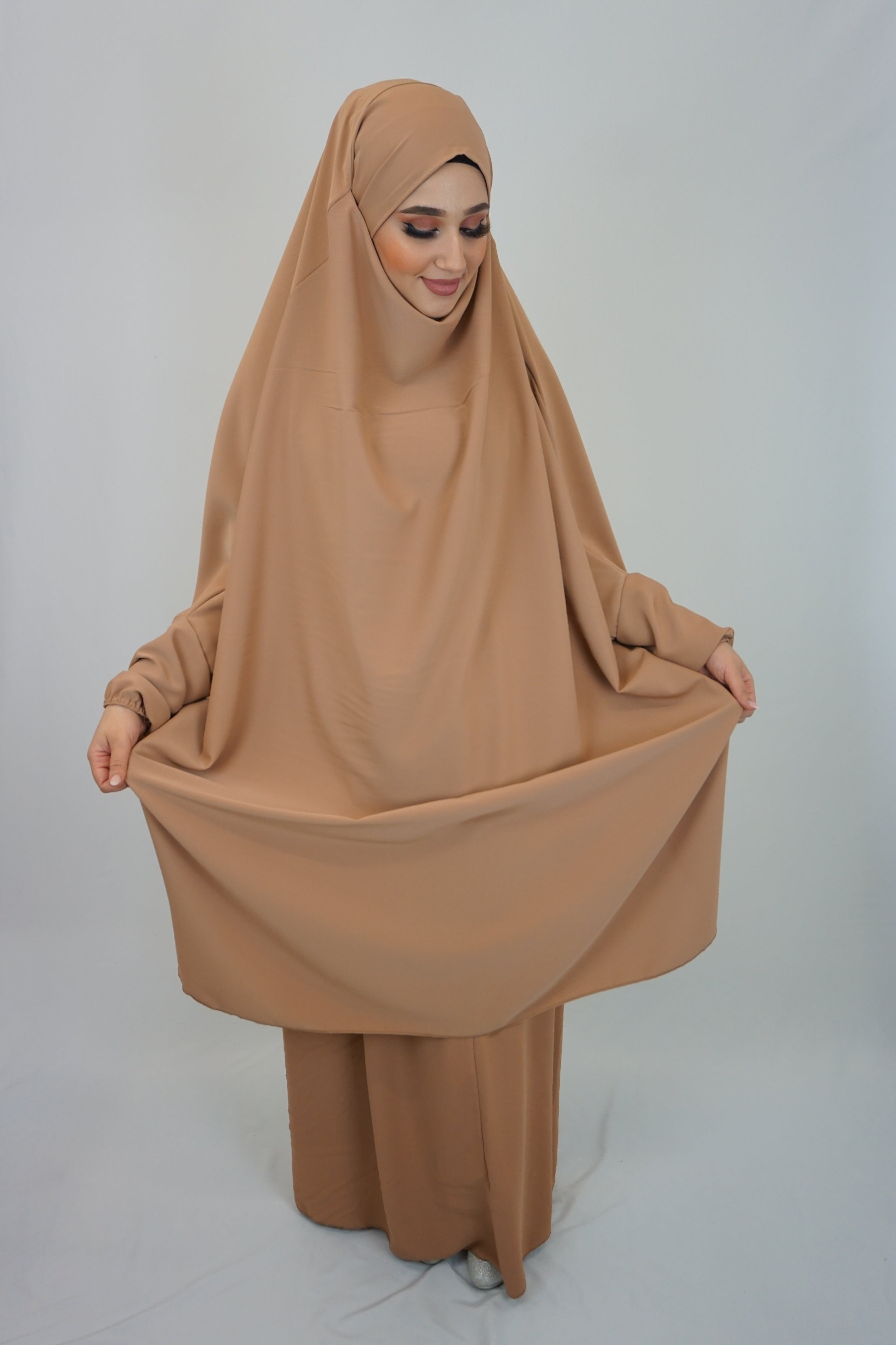 Jilbab Farheena Karamell