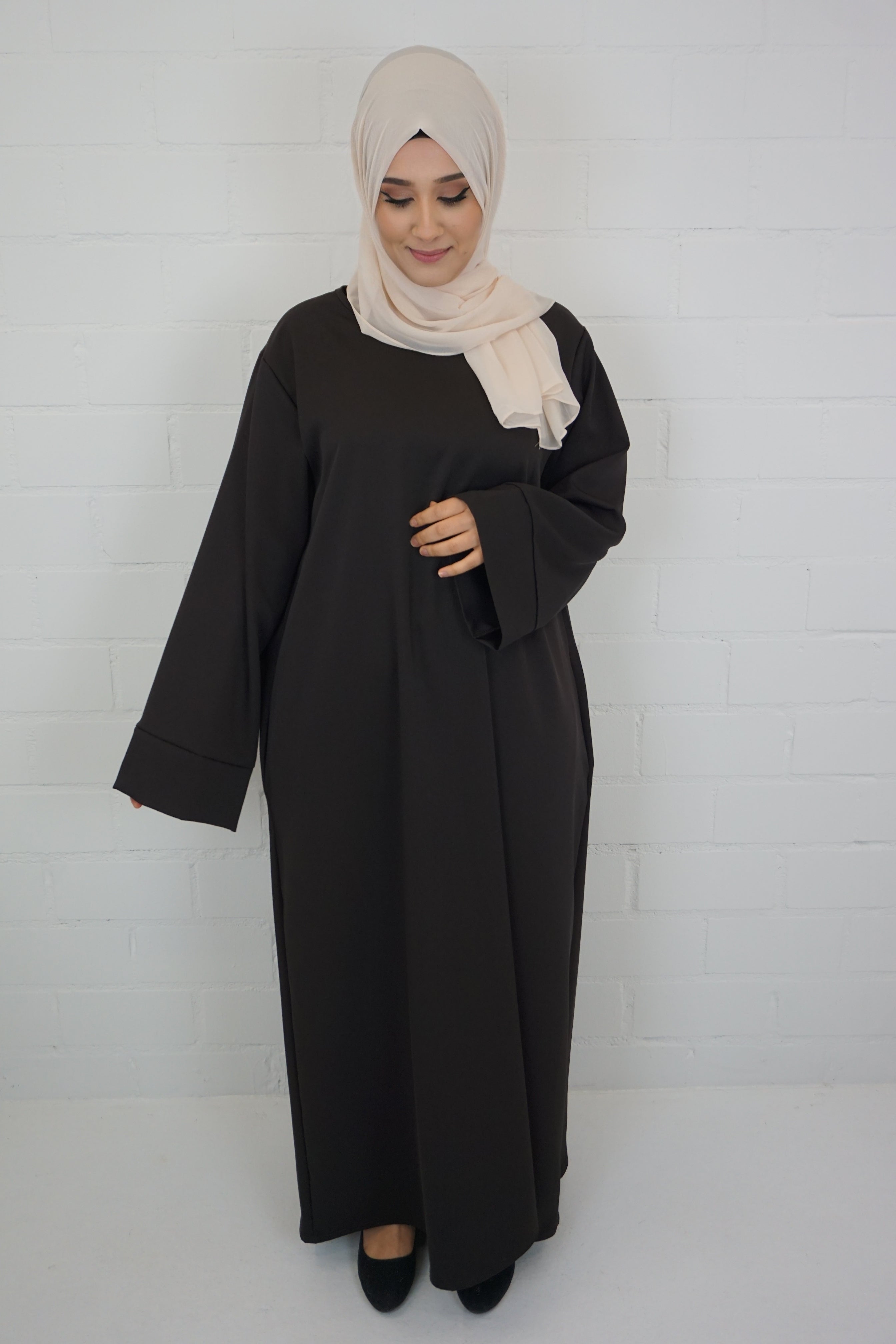 Abaya Amara Schwarz