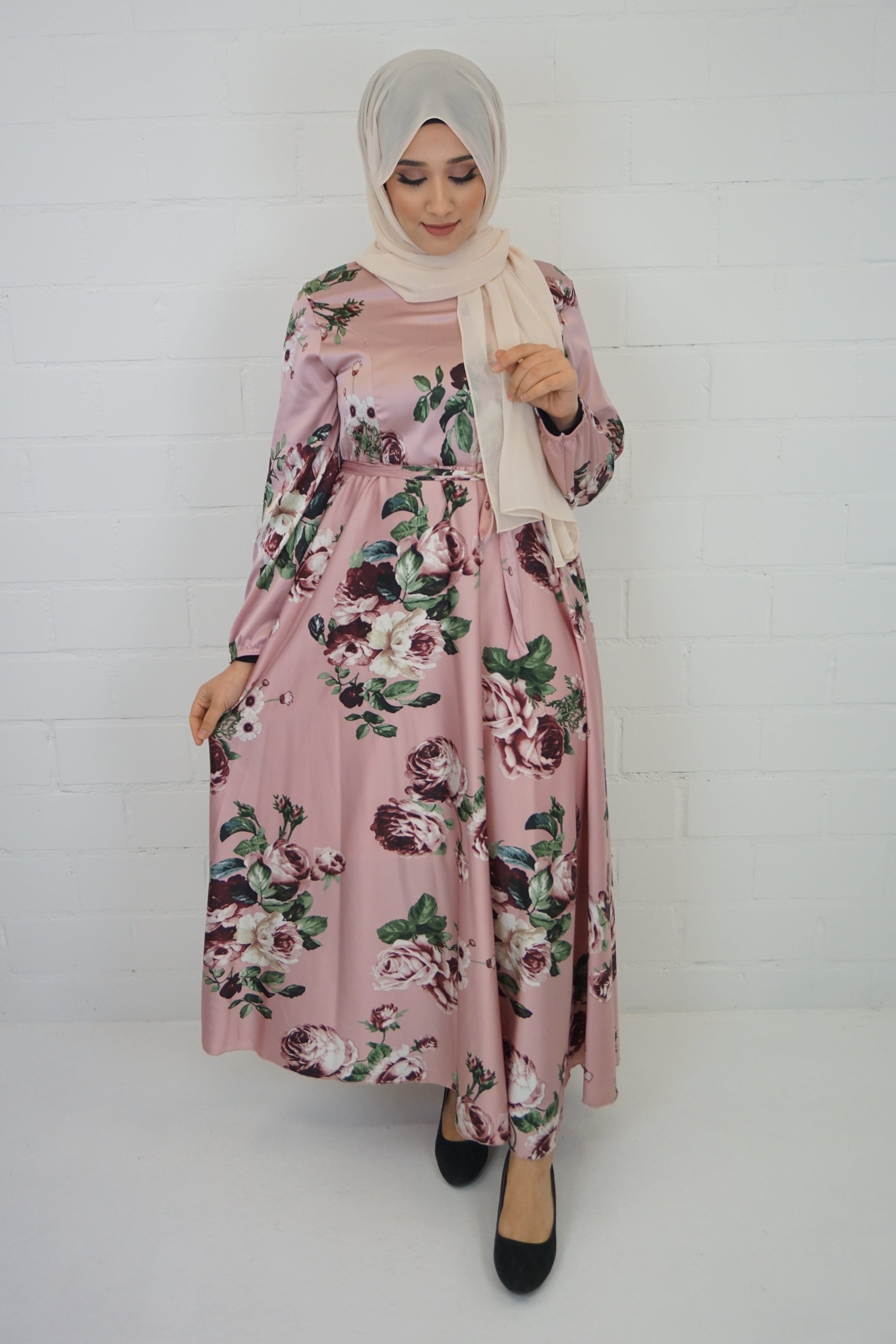 Abaya Qareema Pink