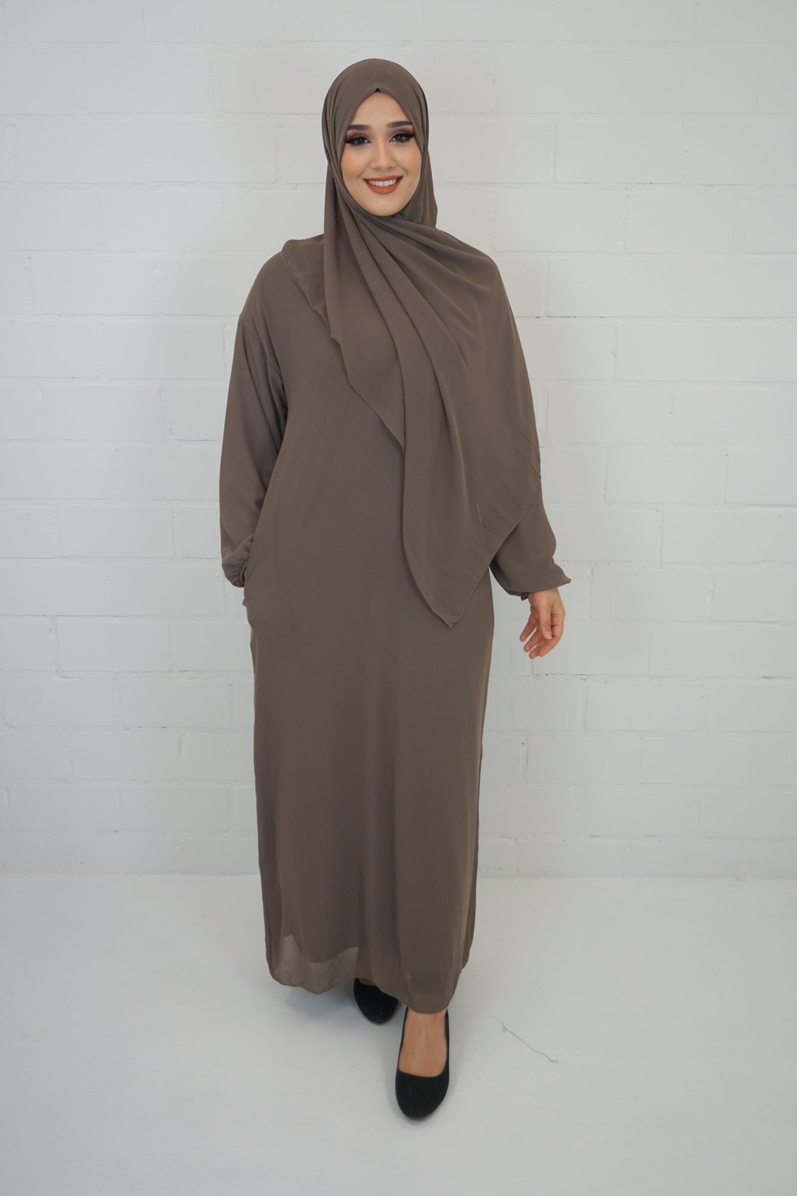 Basic Abaya 2 Schlammgrau