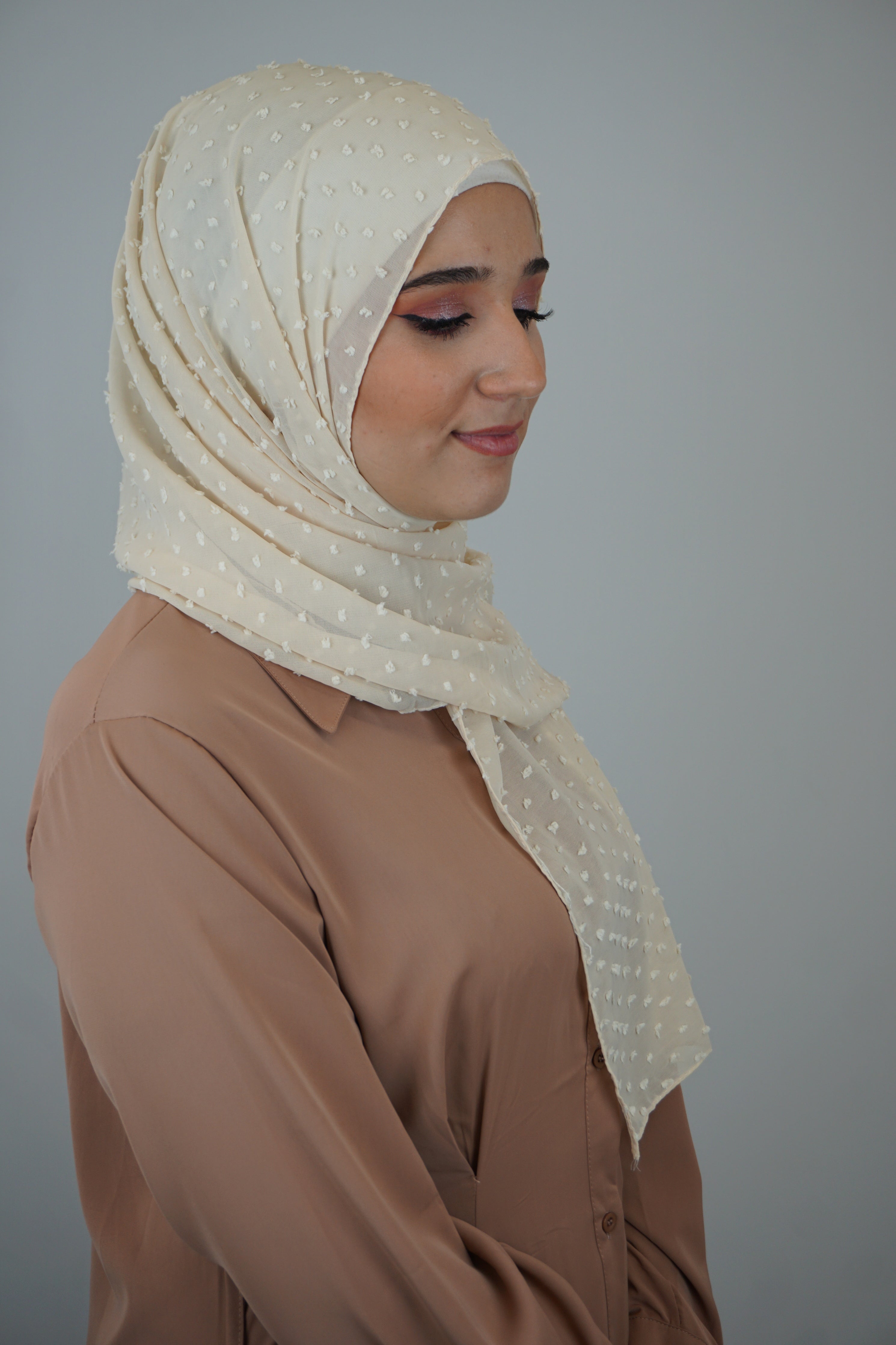 Premium Chiffon 3D Hijab Vanille