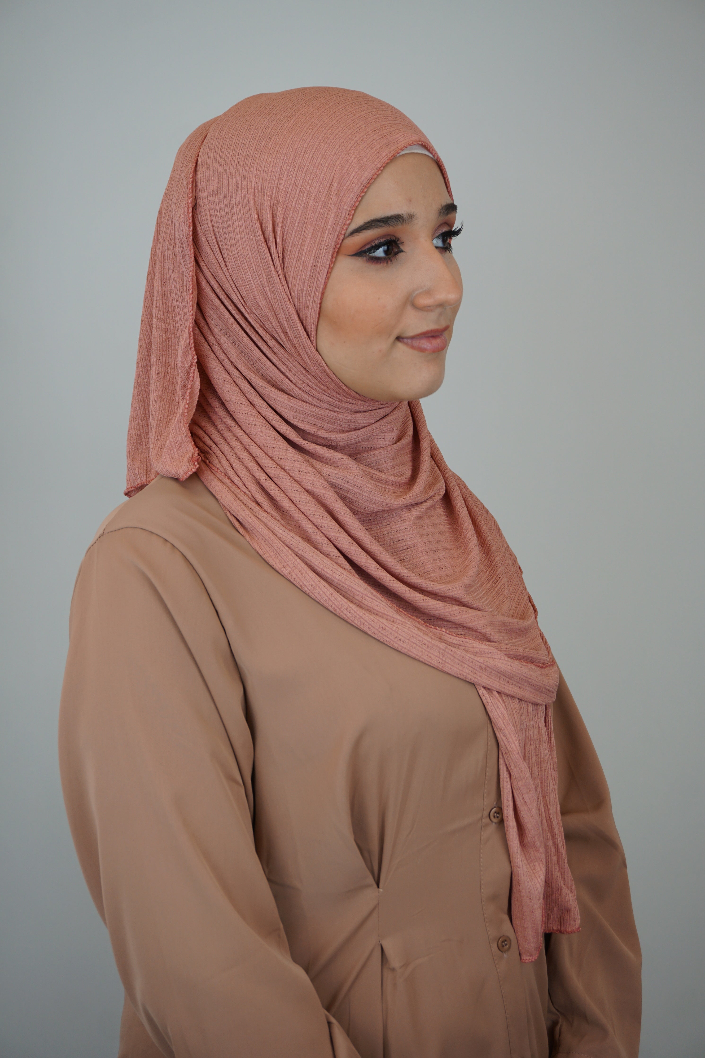 Premium Jersey Ripped Hijab Lachs