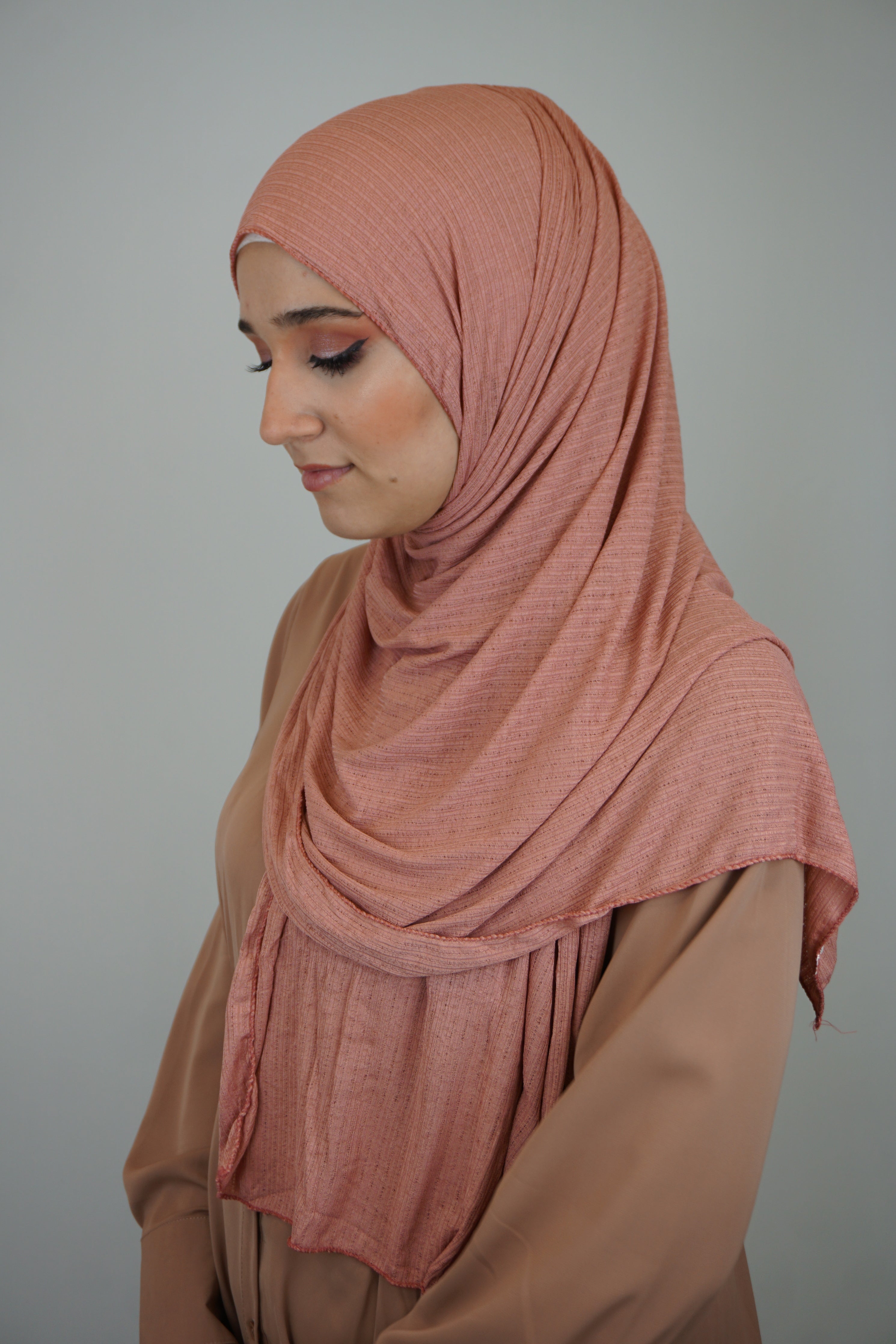 Premium Jersey Ripped Hijab Lachs