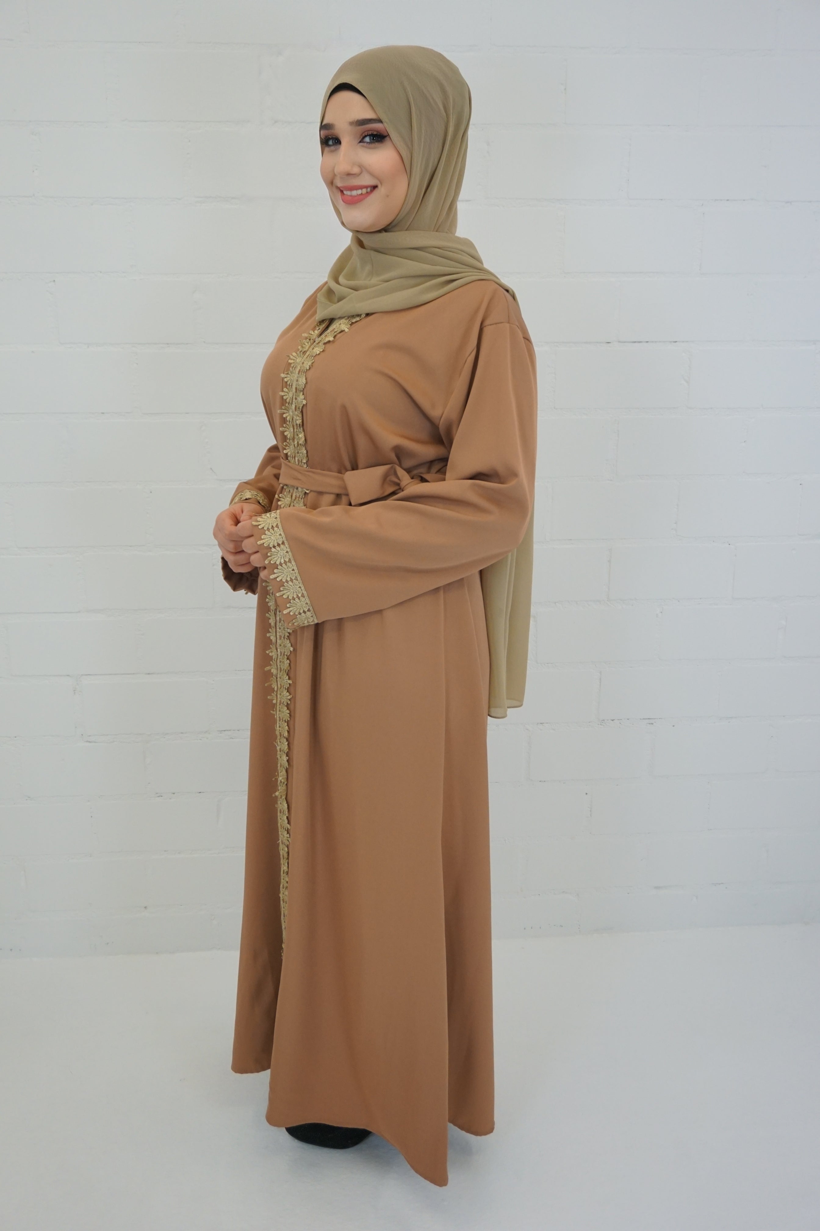 Abaya Faheema Karamell
