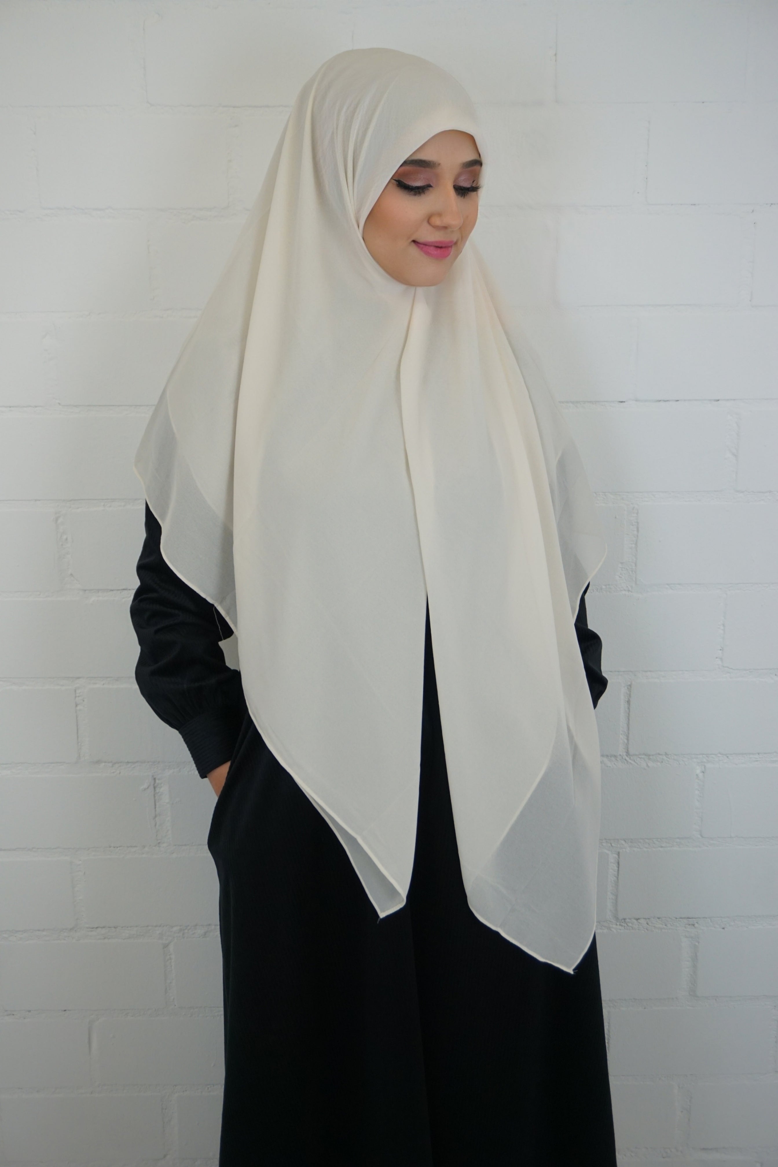 XL Chiffon Quadrat Hijab Creme