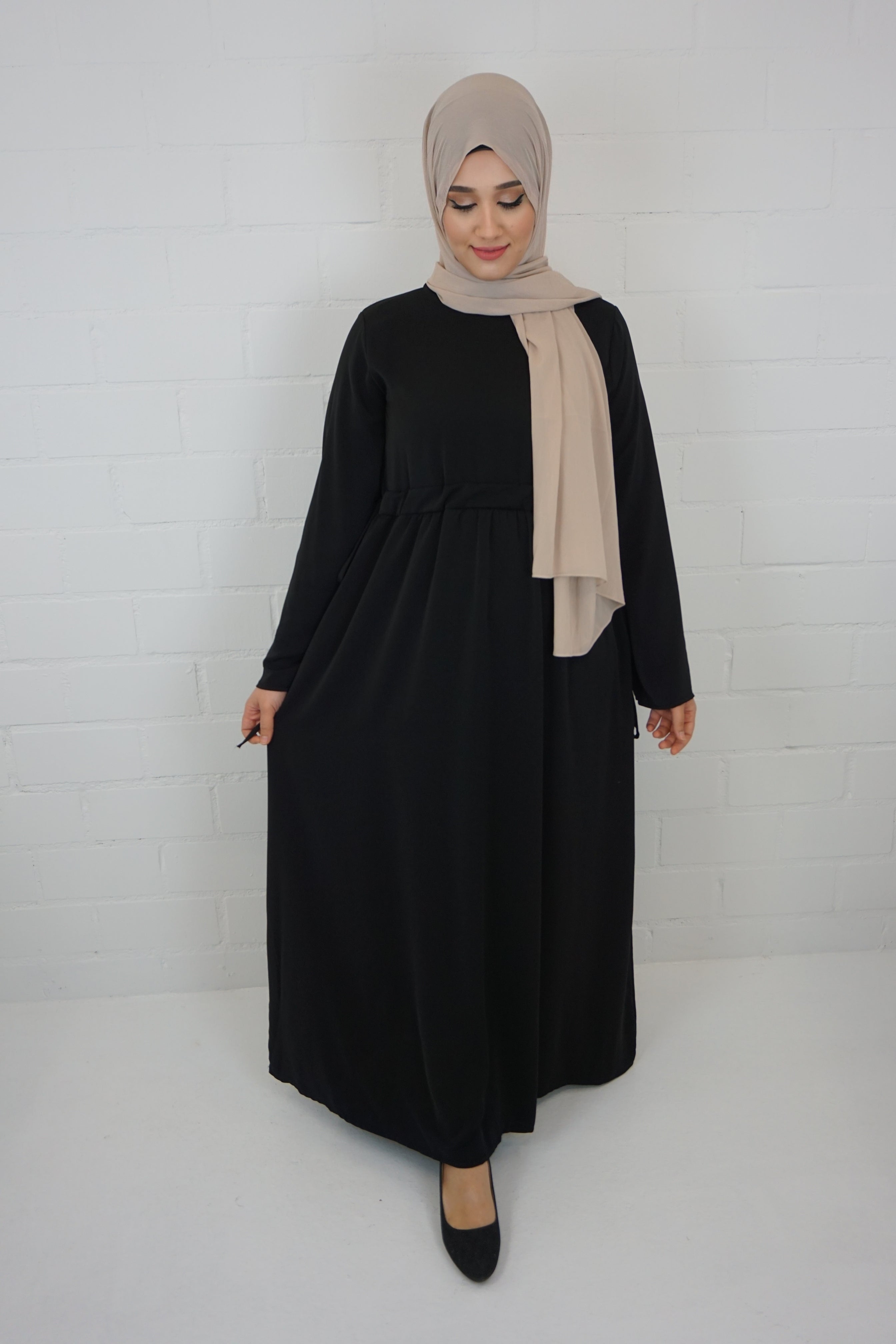 Abaya Nayla Schwarz