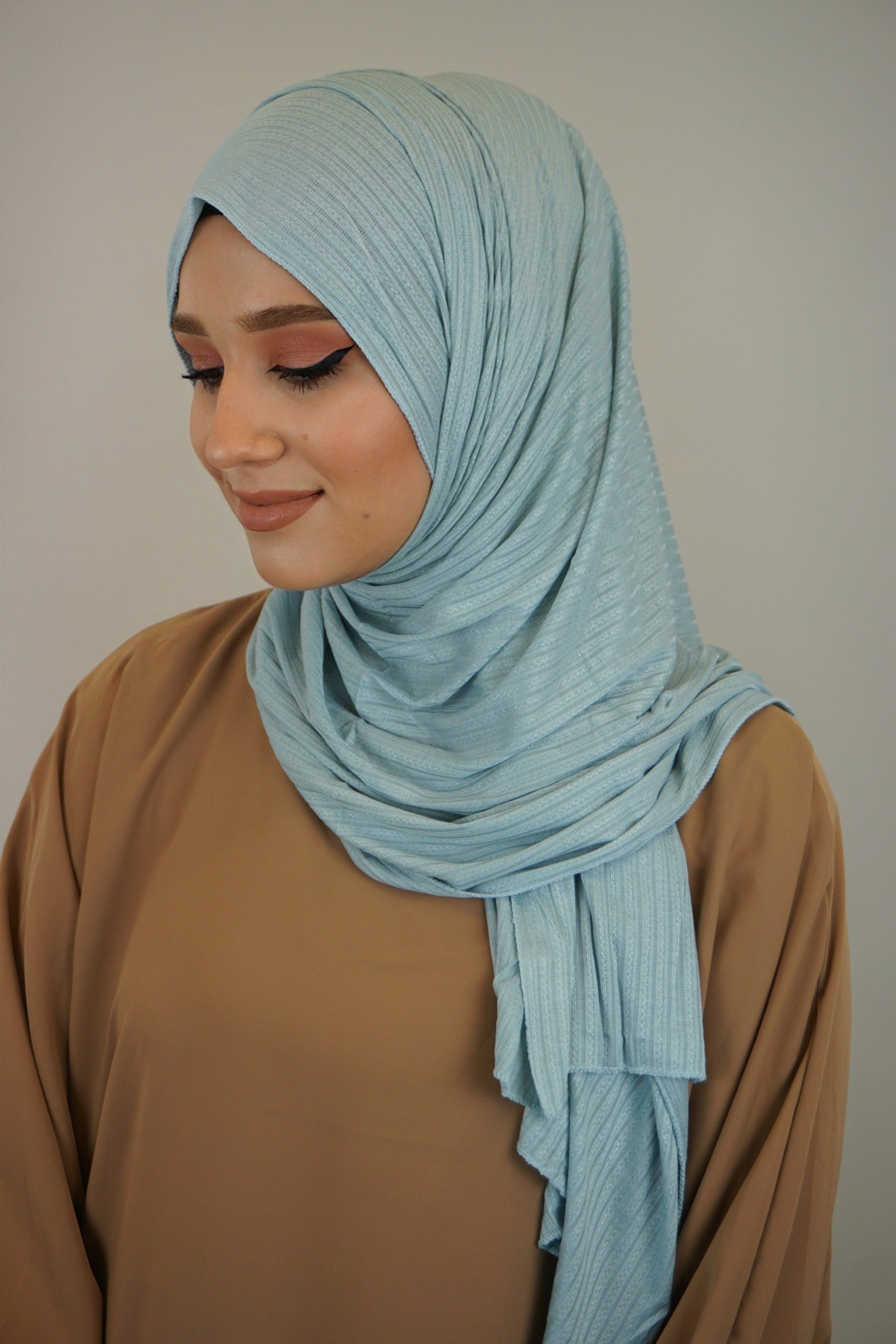 Premium Jersey Ripped Hijab Türkisblau