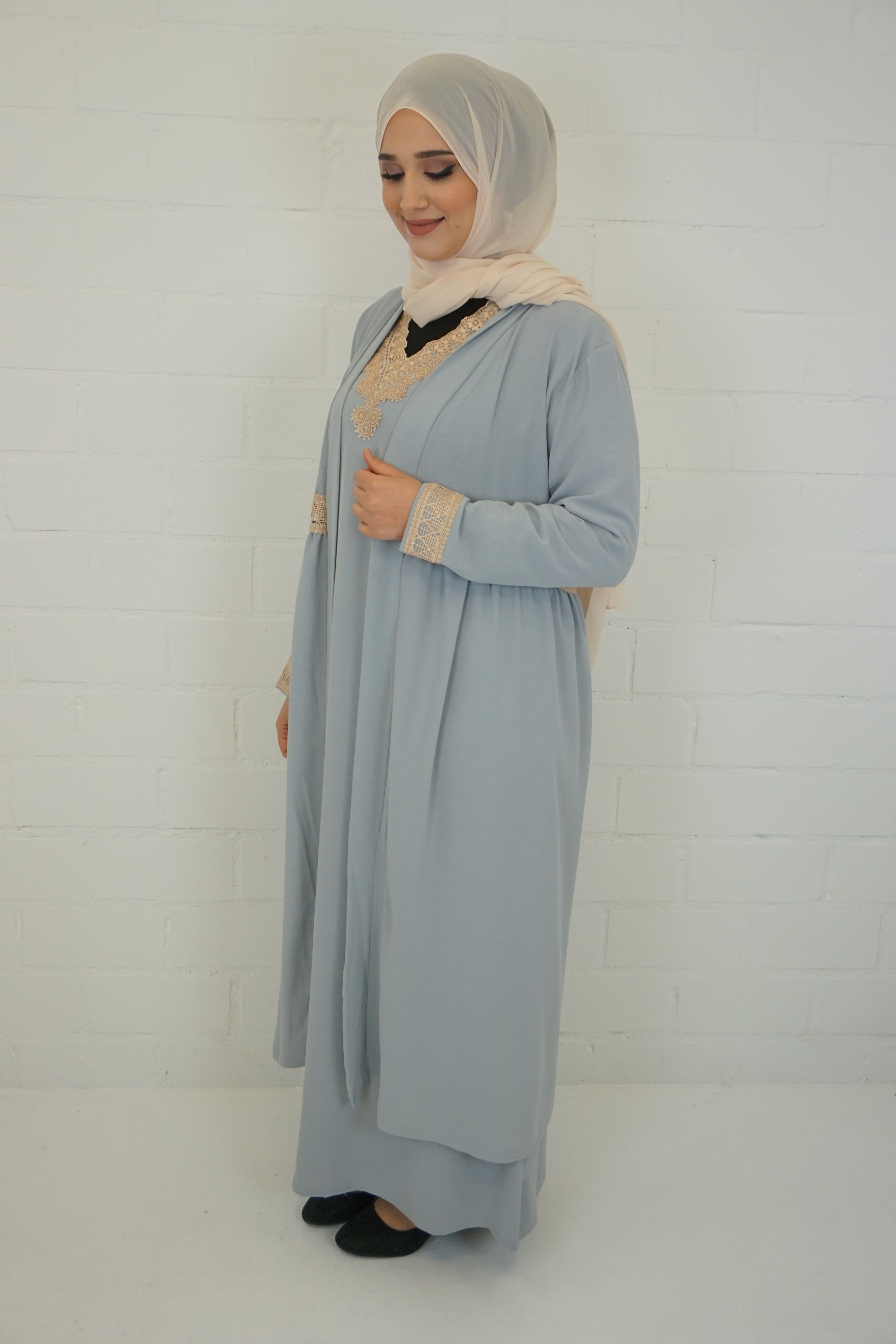 Abaya Anika Hellgrau