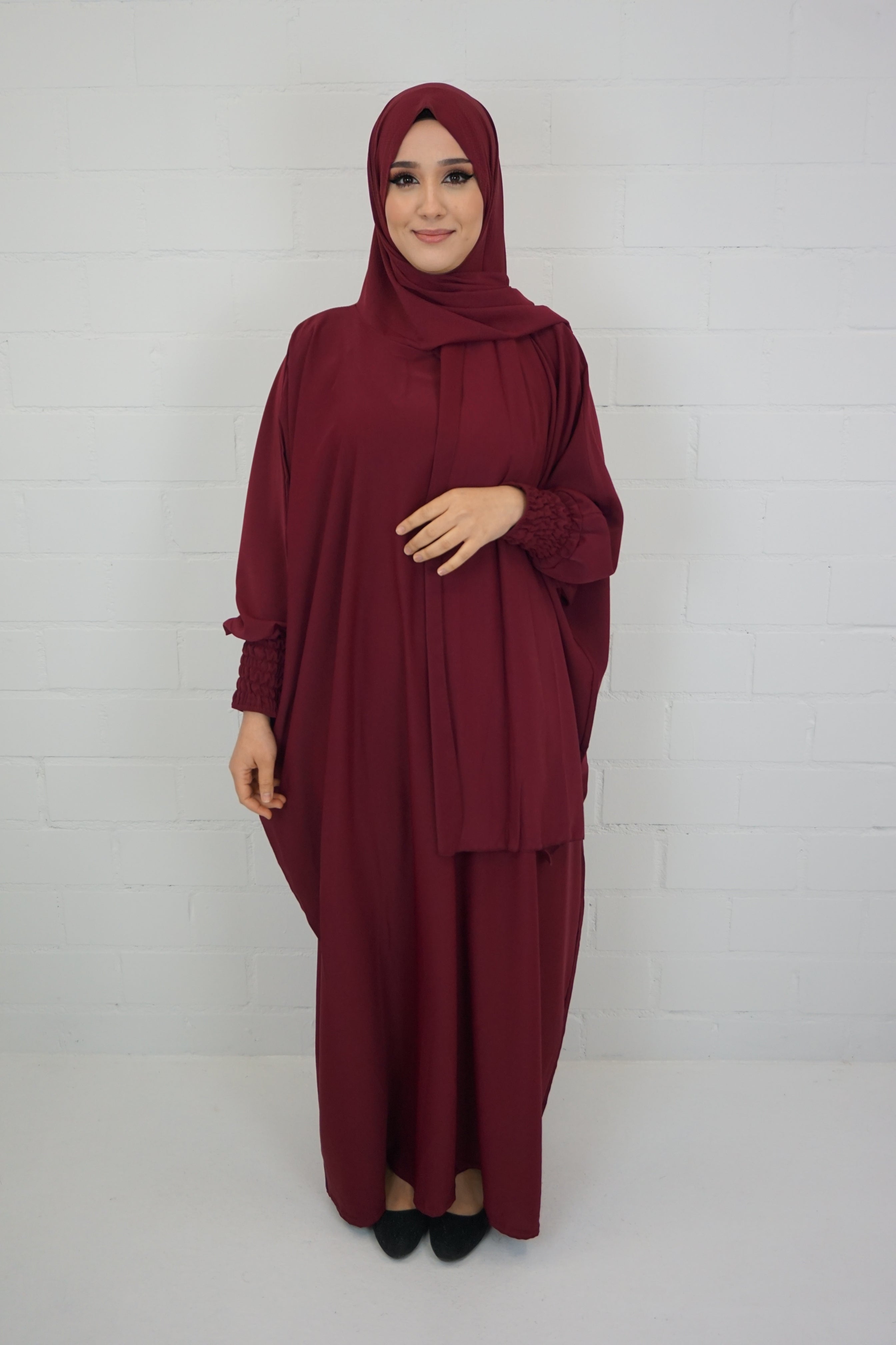 Hijab-Abaya 2 Bordeaux