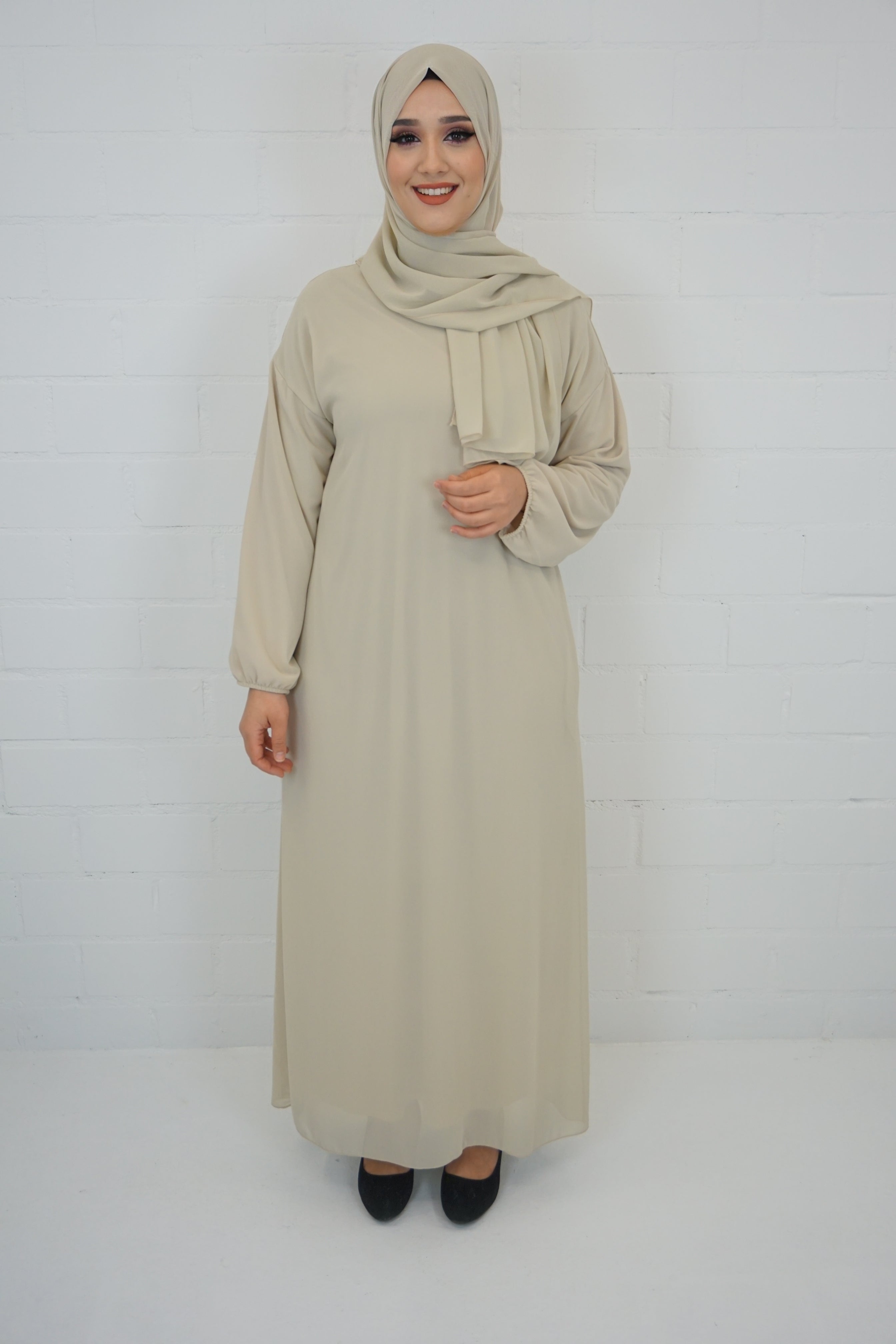 Basic Abaya 2 Beige