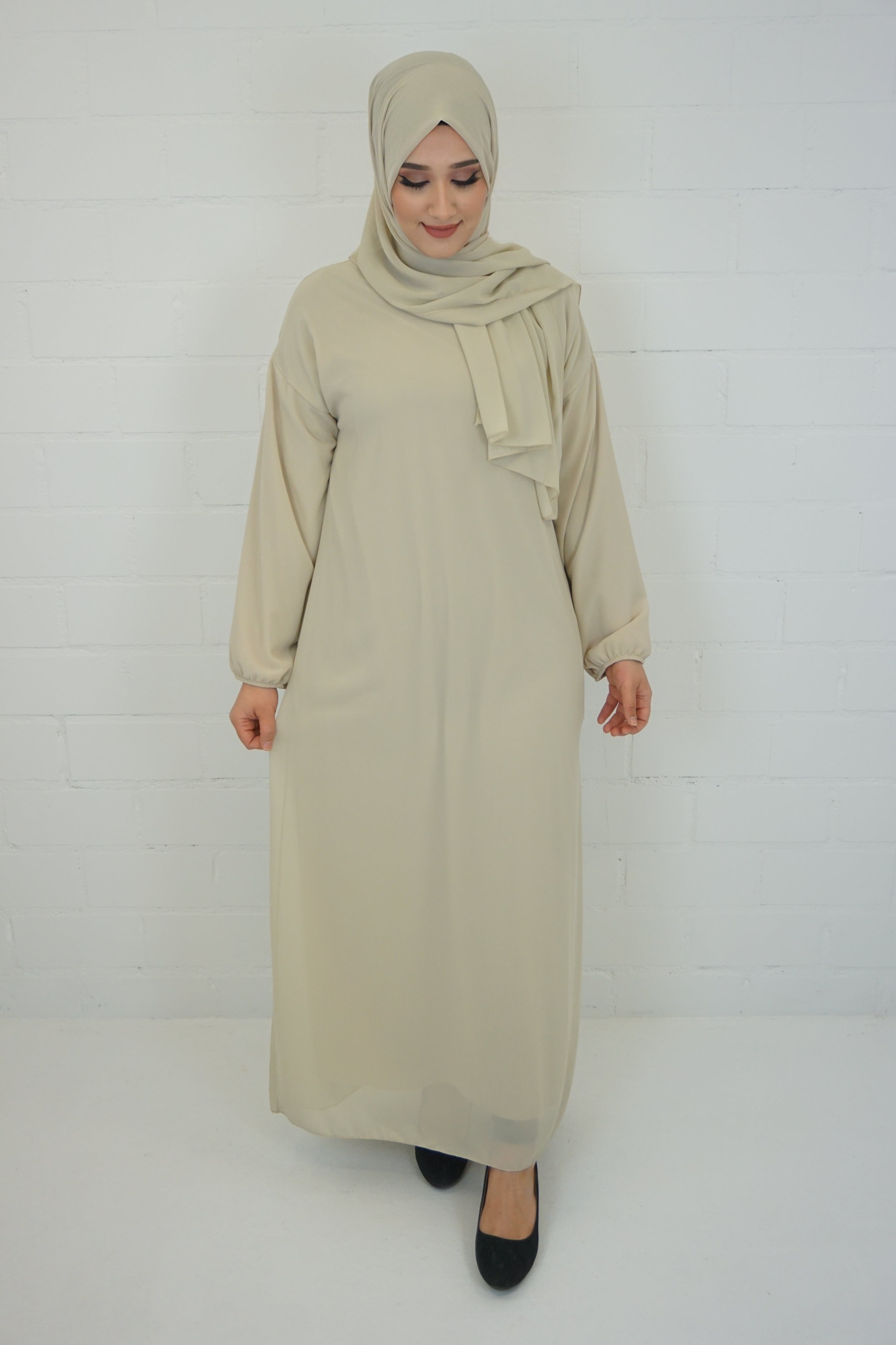 Basic Abaya 2 Beige