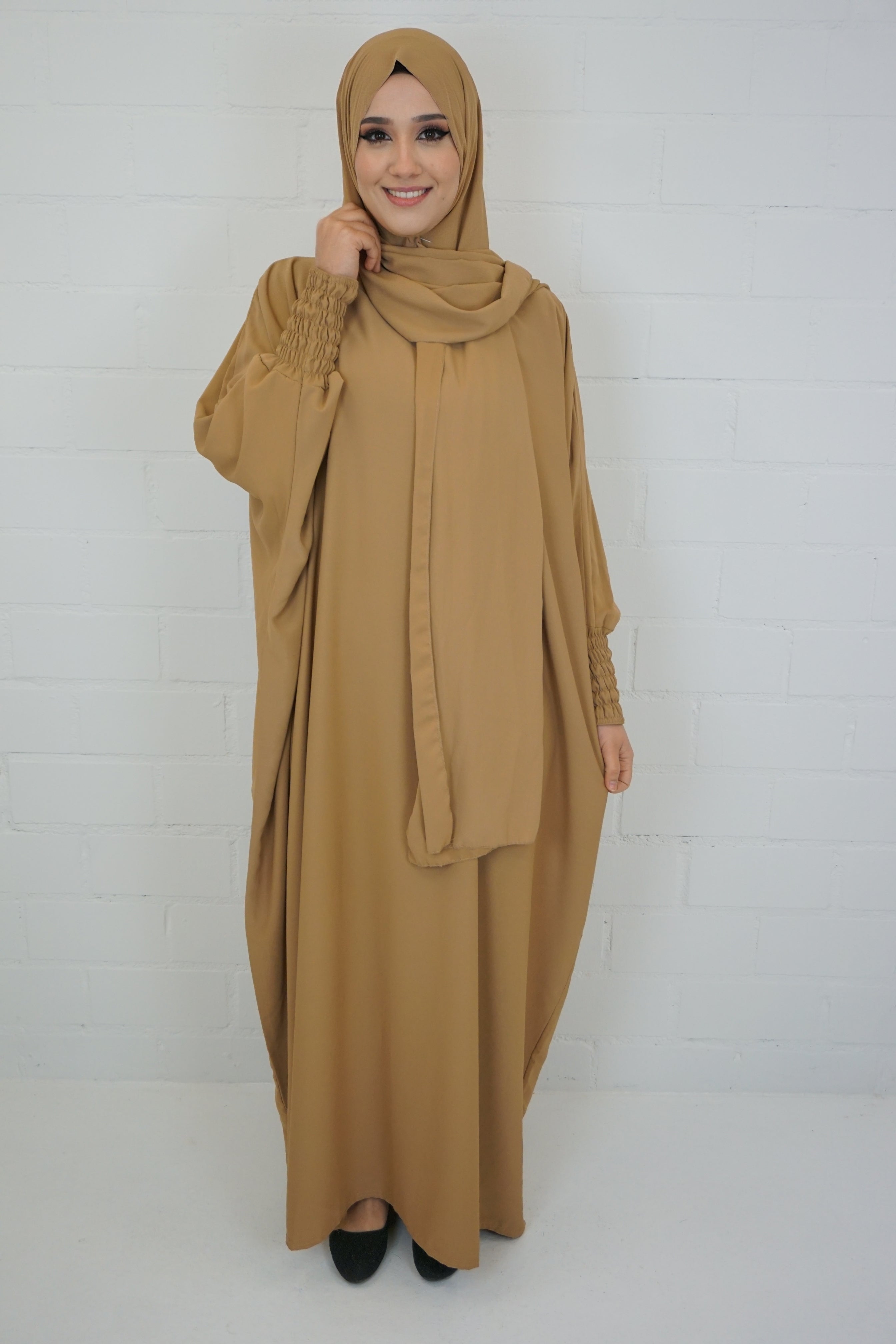 Hijab-Abaya 2 Camel
