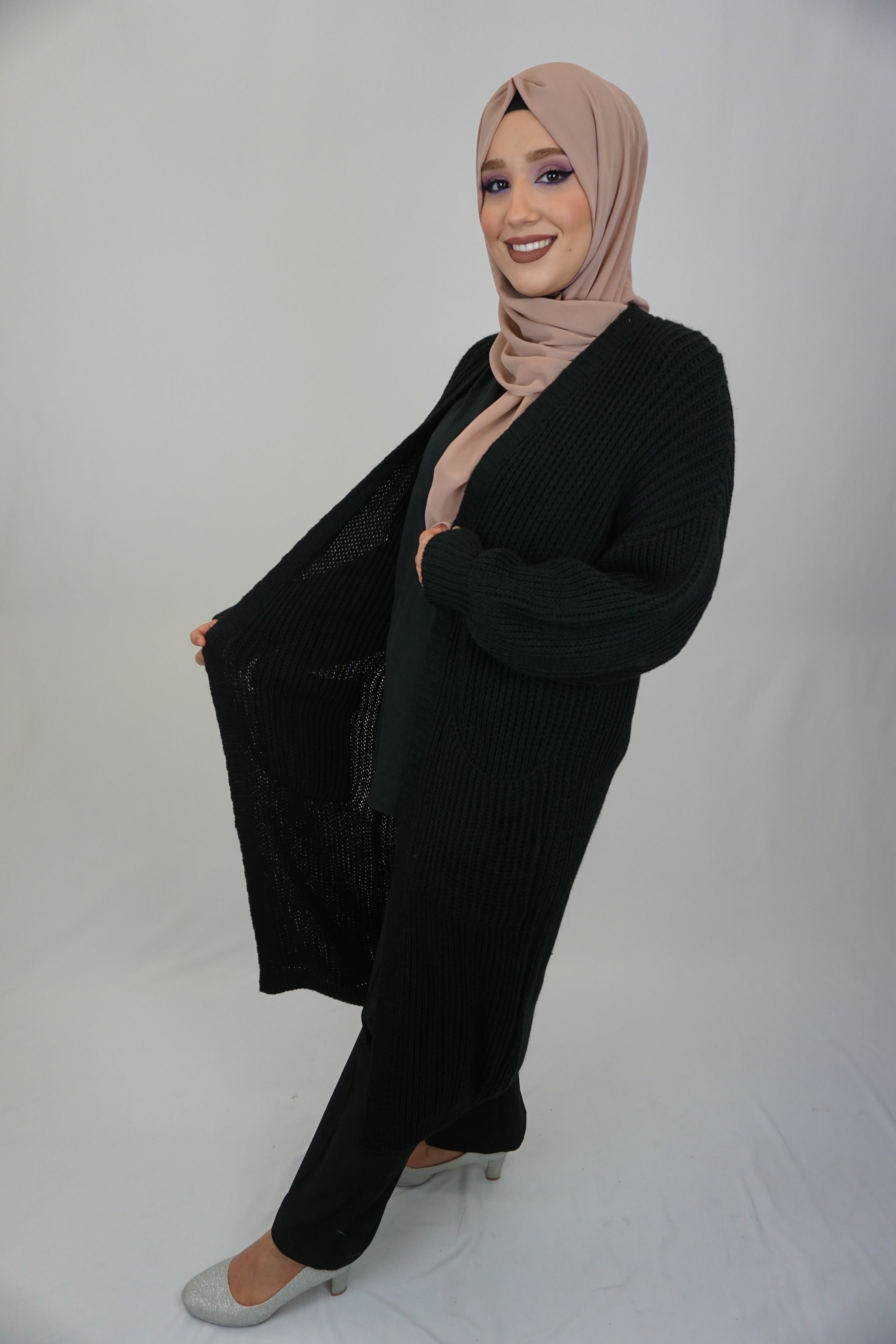 Maxi Cardigan Mahnoor Schwarz