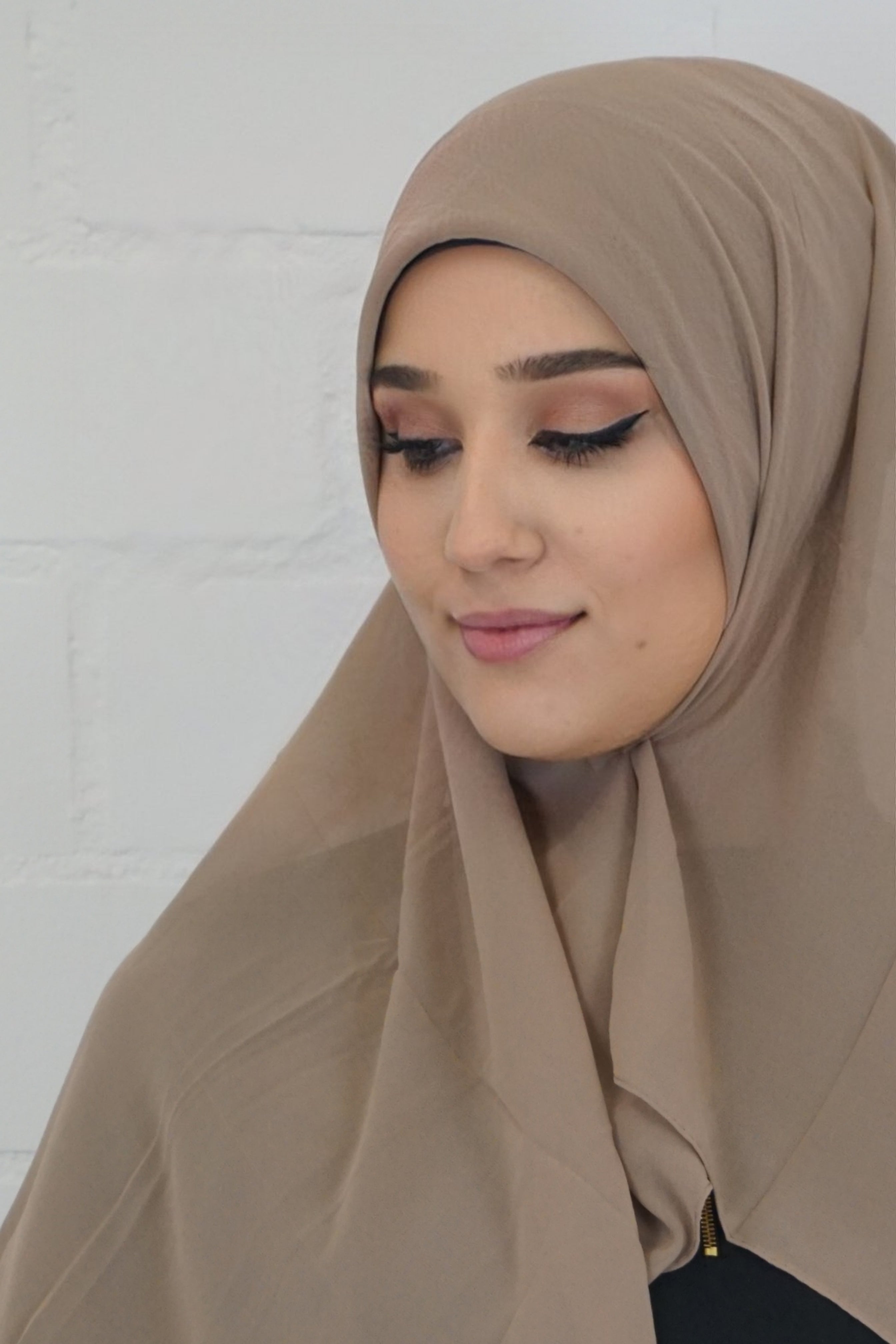 Chiffon Quadrat Hijab Schlammbraun