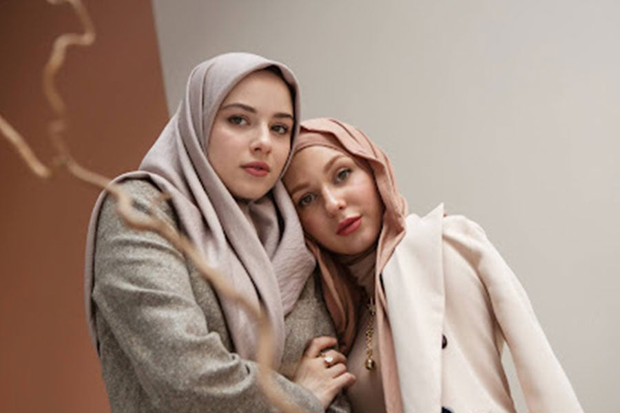 Hijabs Online – Stilvolle Kopftücher für Eid & Alltag