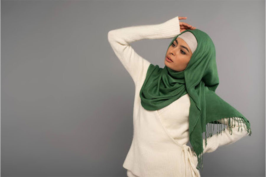 Pashmina Hijabs: Luxuriöse Wärme und Stil für die kühleren Tage