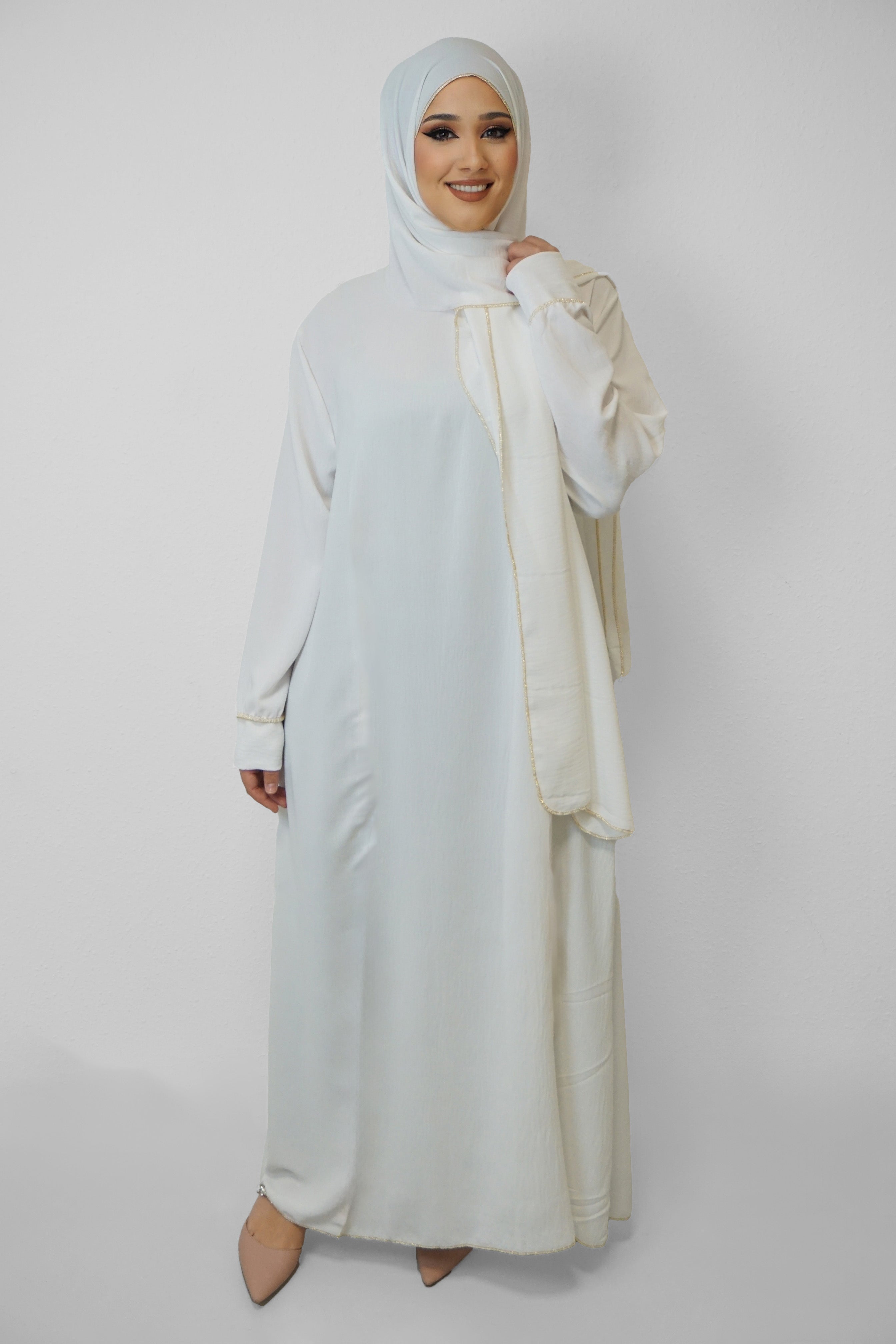 Abaya Cherin Weiss