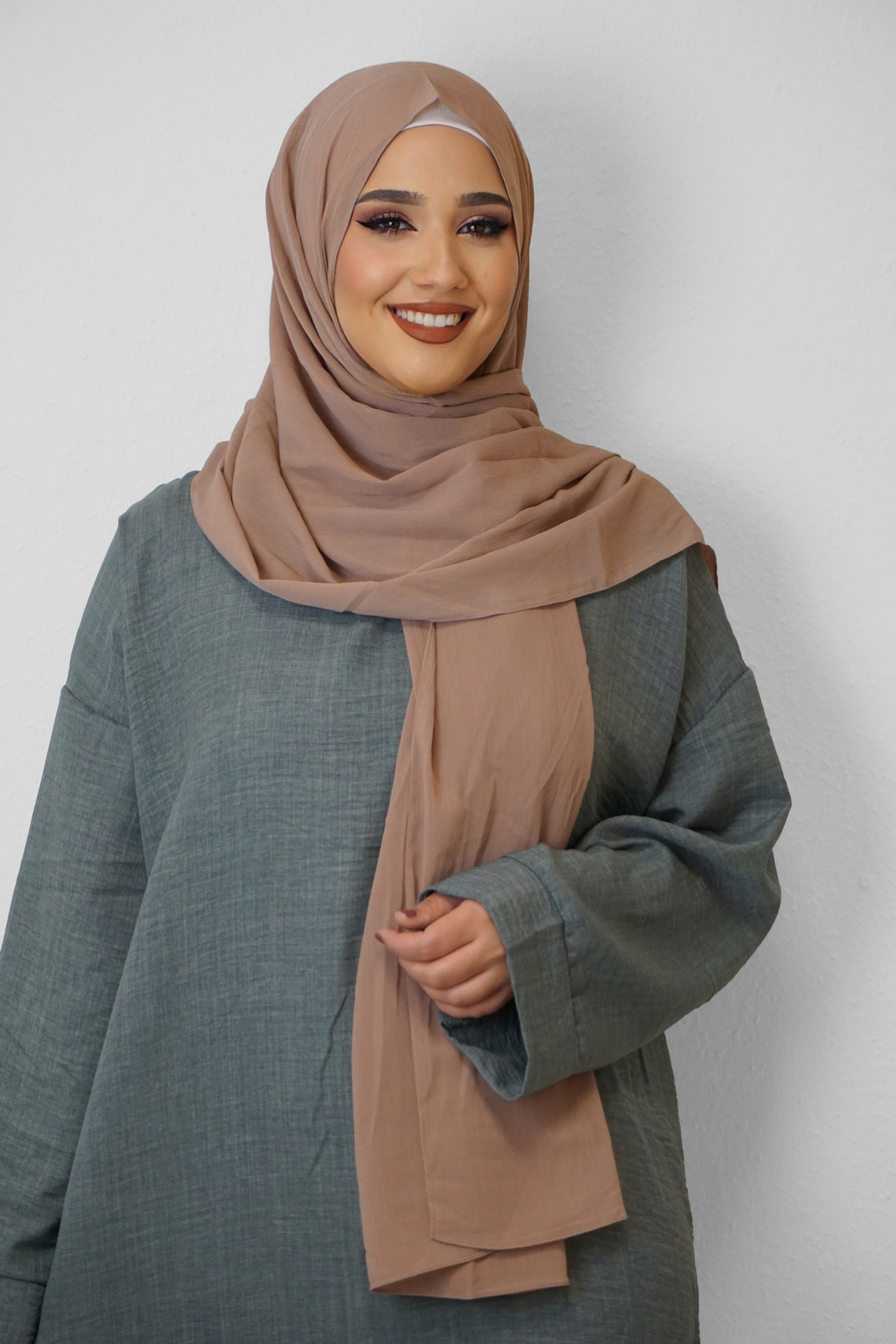 Crinkle Premium Chiffon Hijab Cappuccino