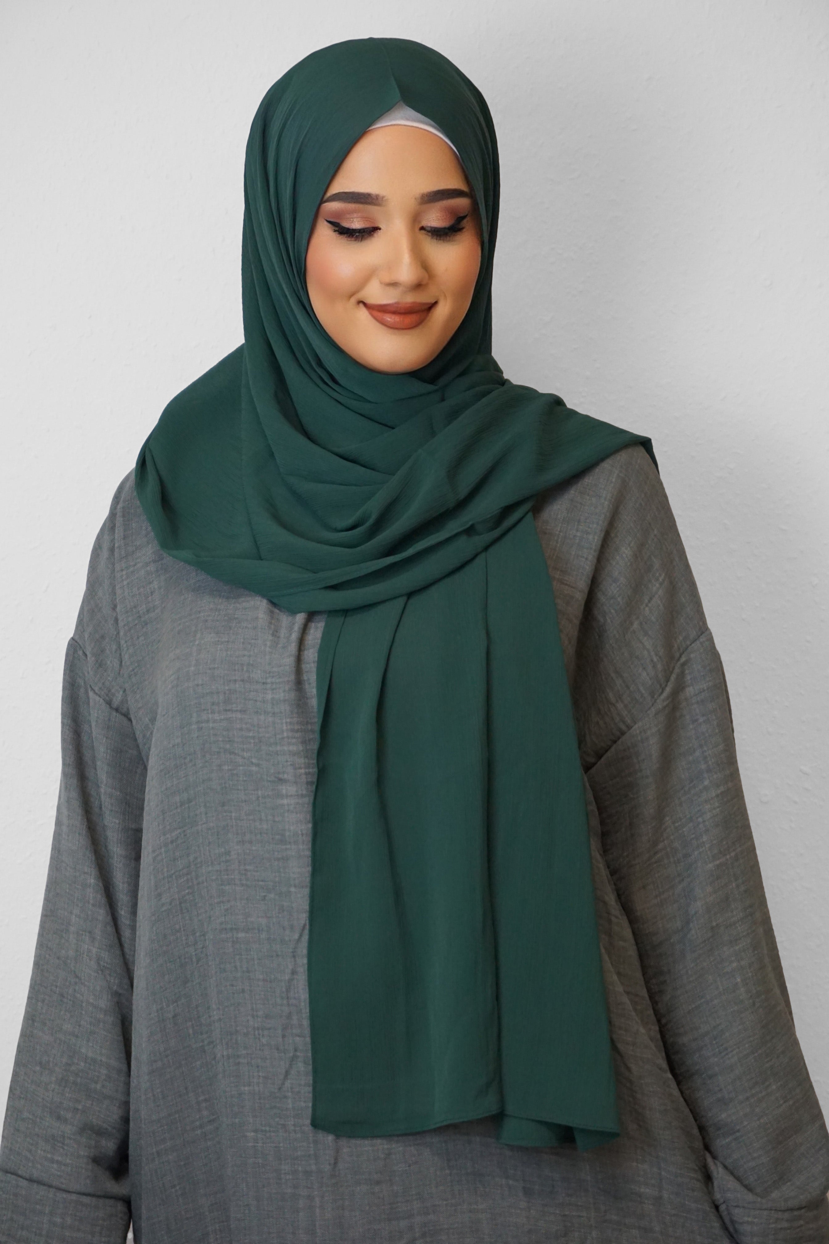 Crinkle Premium Chiffon Hijab Smaragdgrün