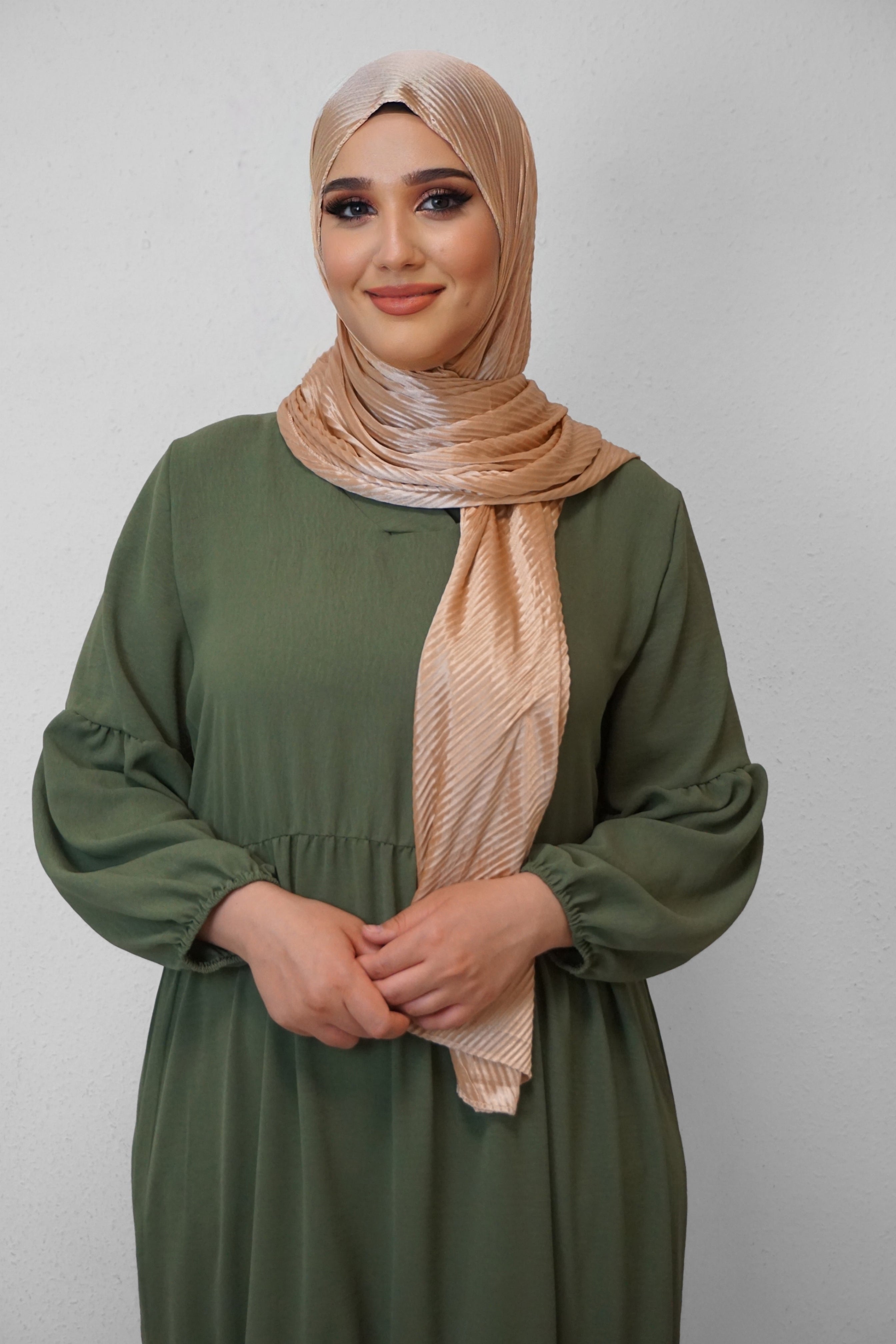 Satin Hijab Plissiert Pfirsich