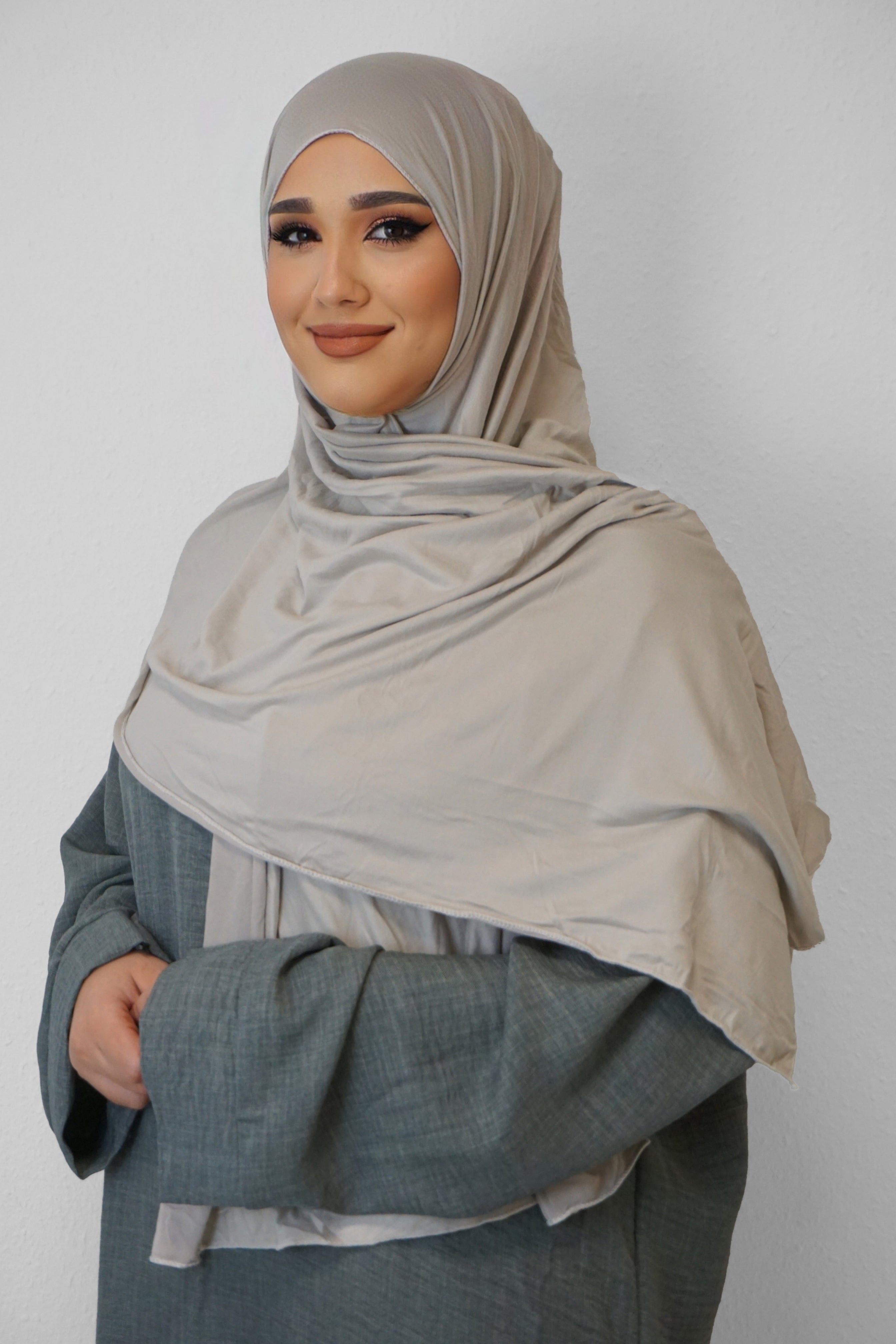 Jersey Hijab Fiza Light-Beige