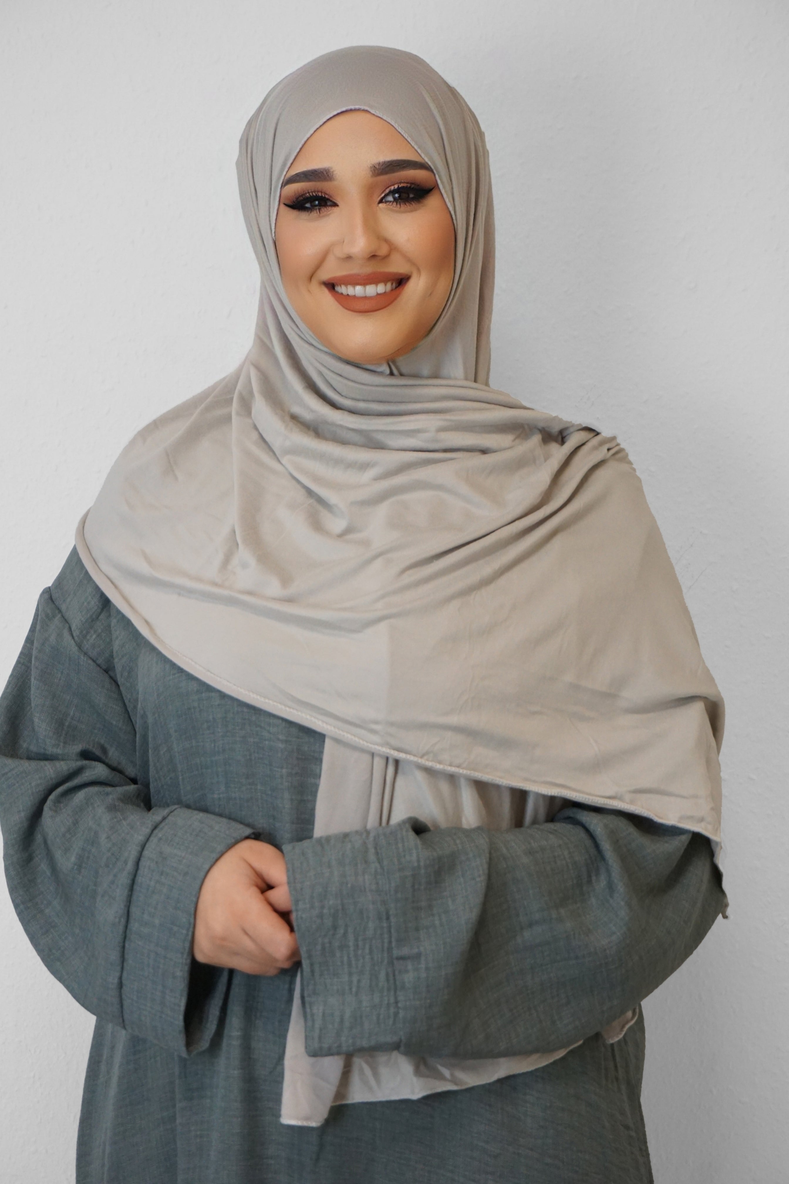 Jersey Hijab Fiza Light-Beige