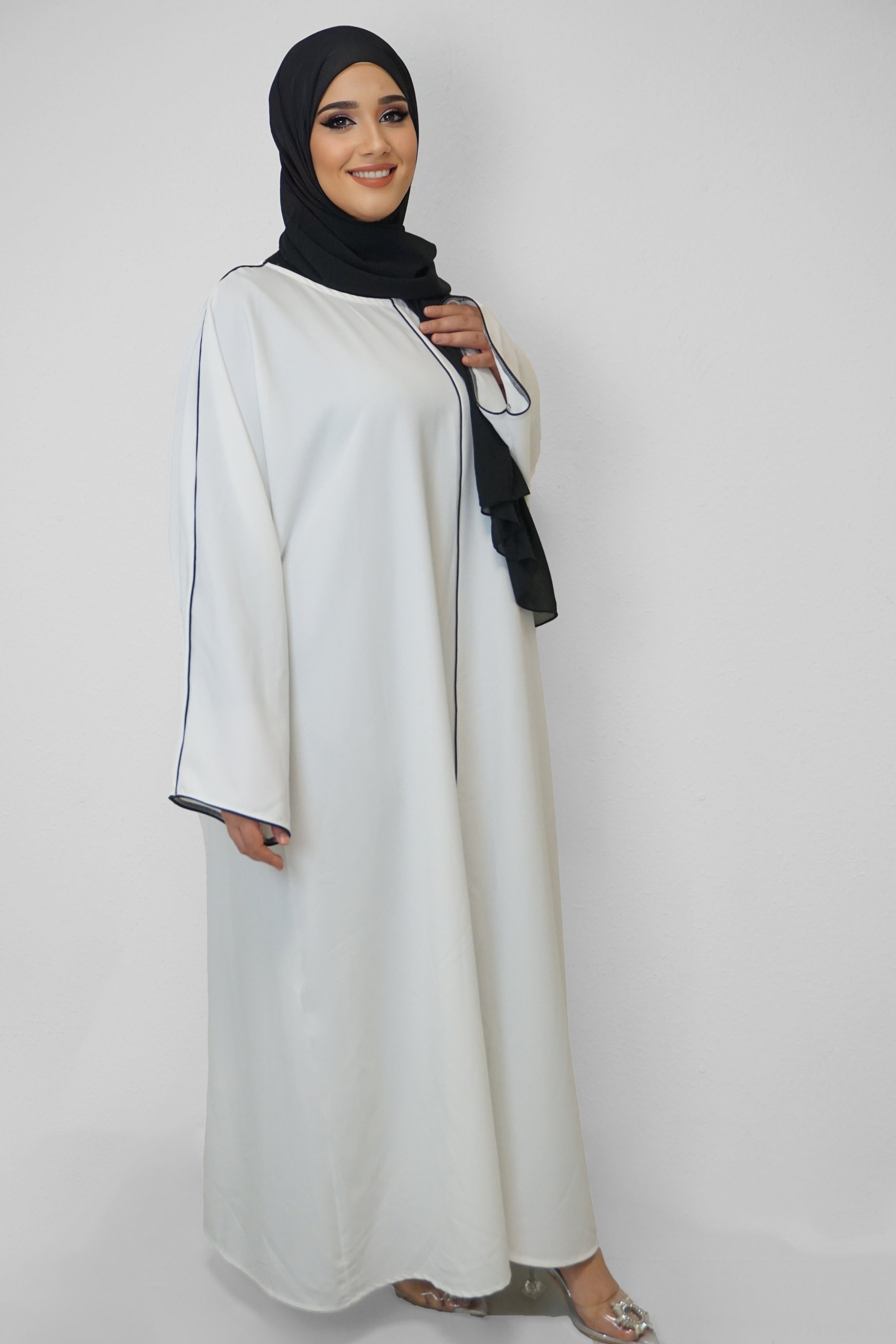 Abaya Erina Weiss