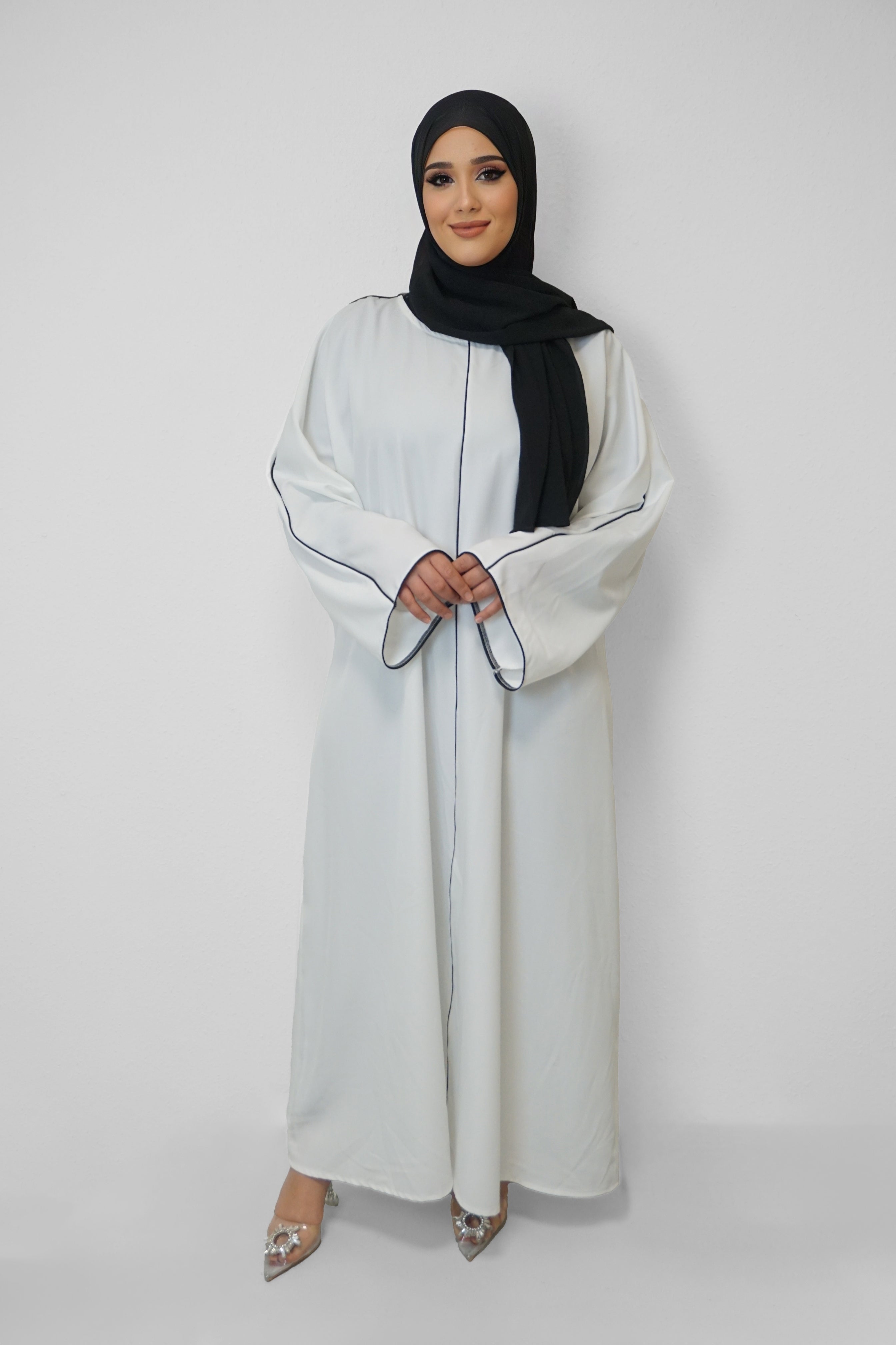 Abaya Erina Weiss