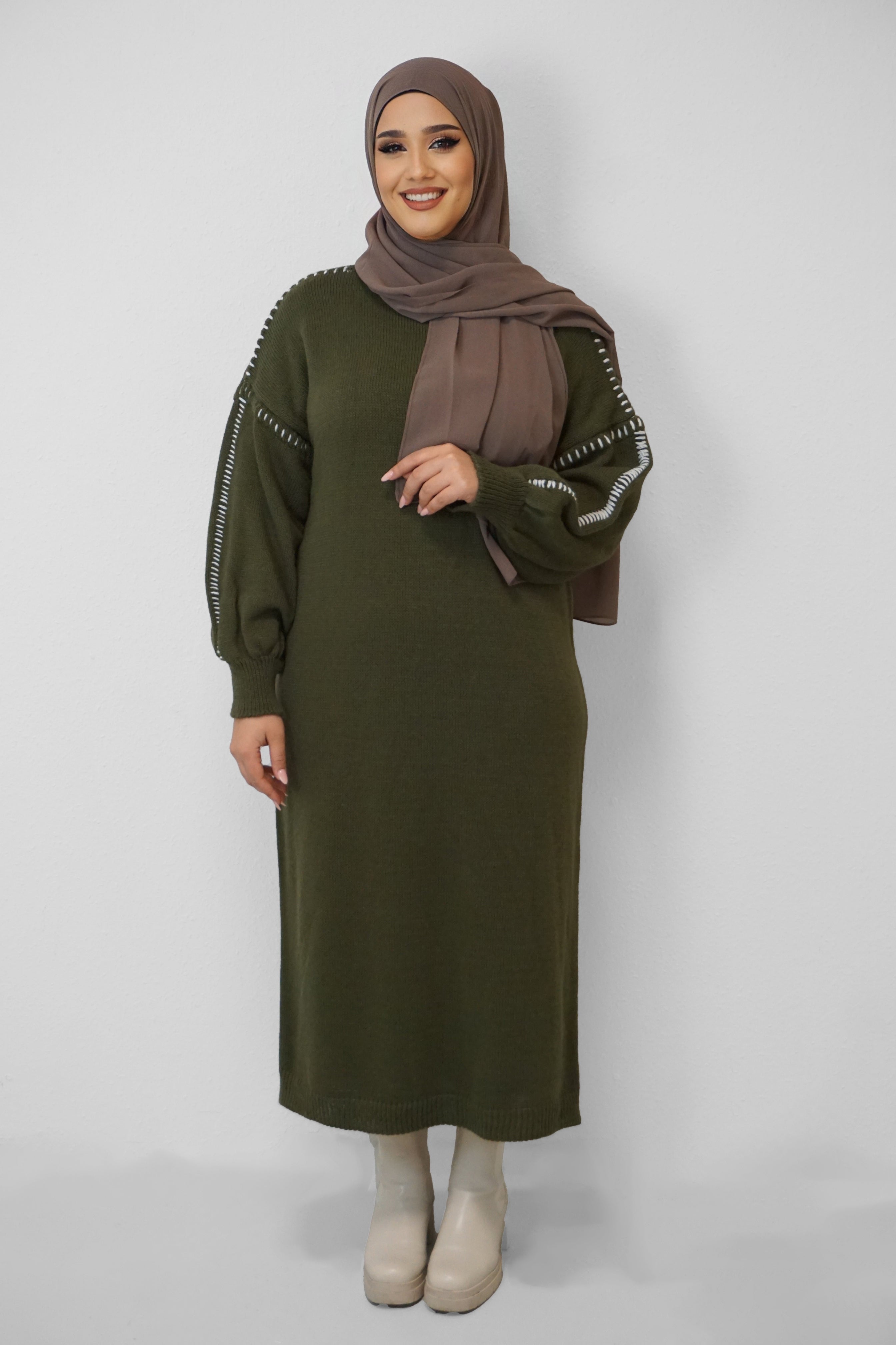 Maxi Strick-Kleid Kamela Oliv