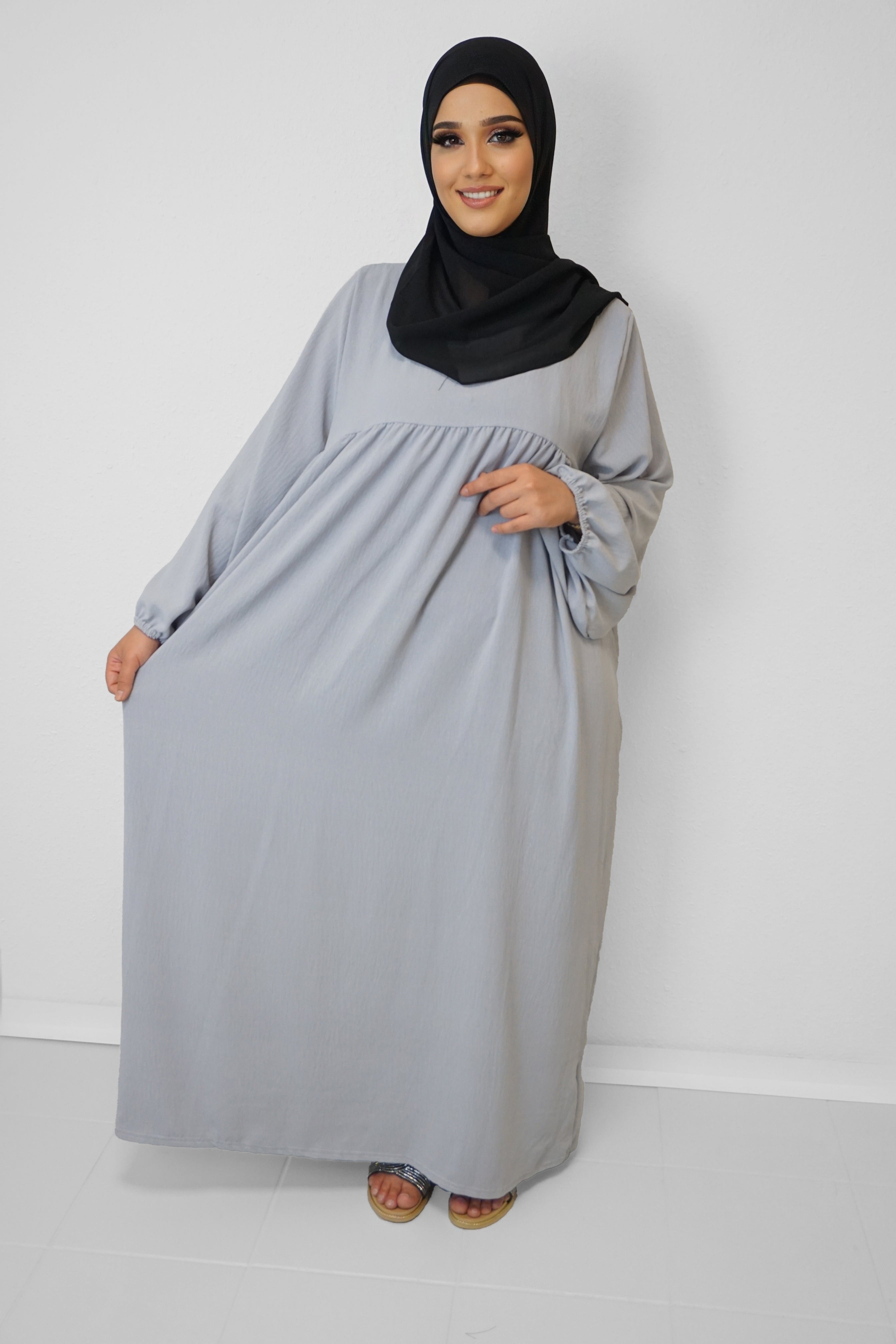 Abaya Faryal Hellgrau