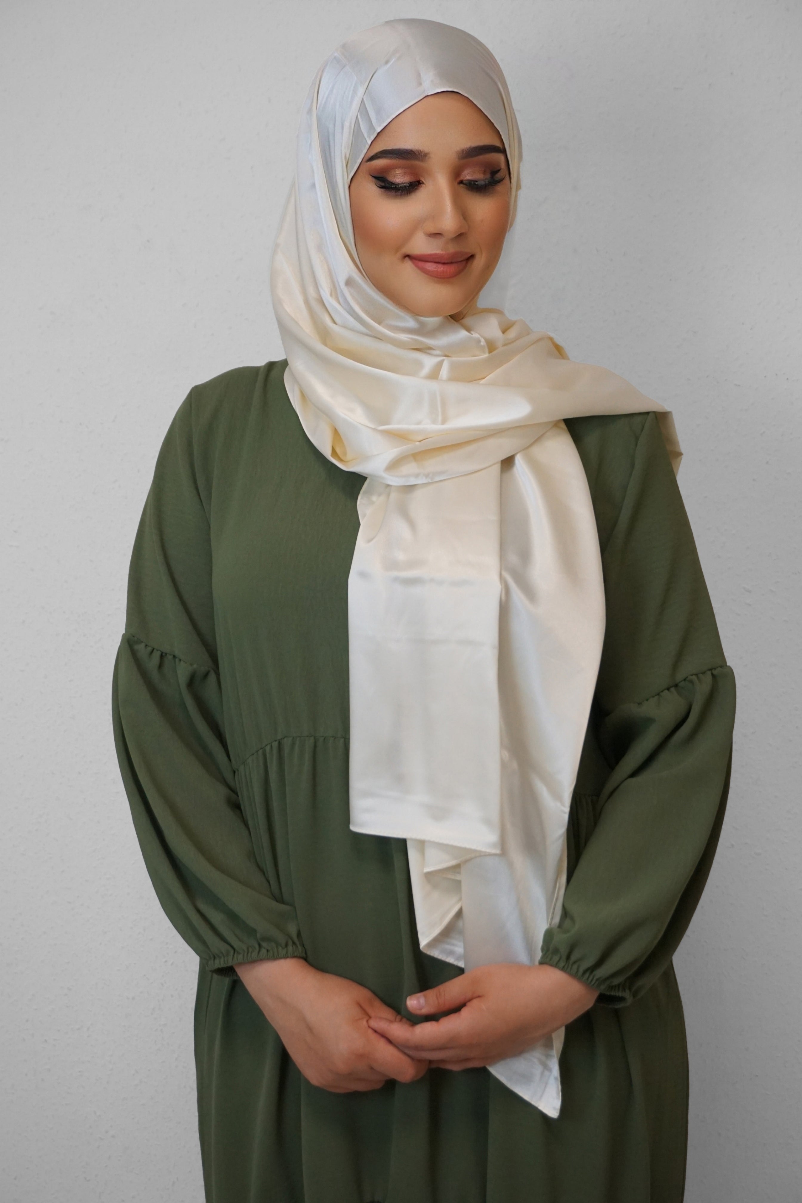 Satin Classic Hijab Zitrone