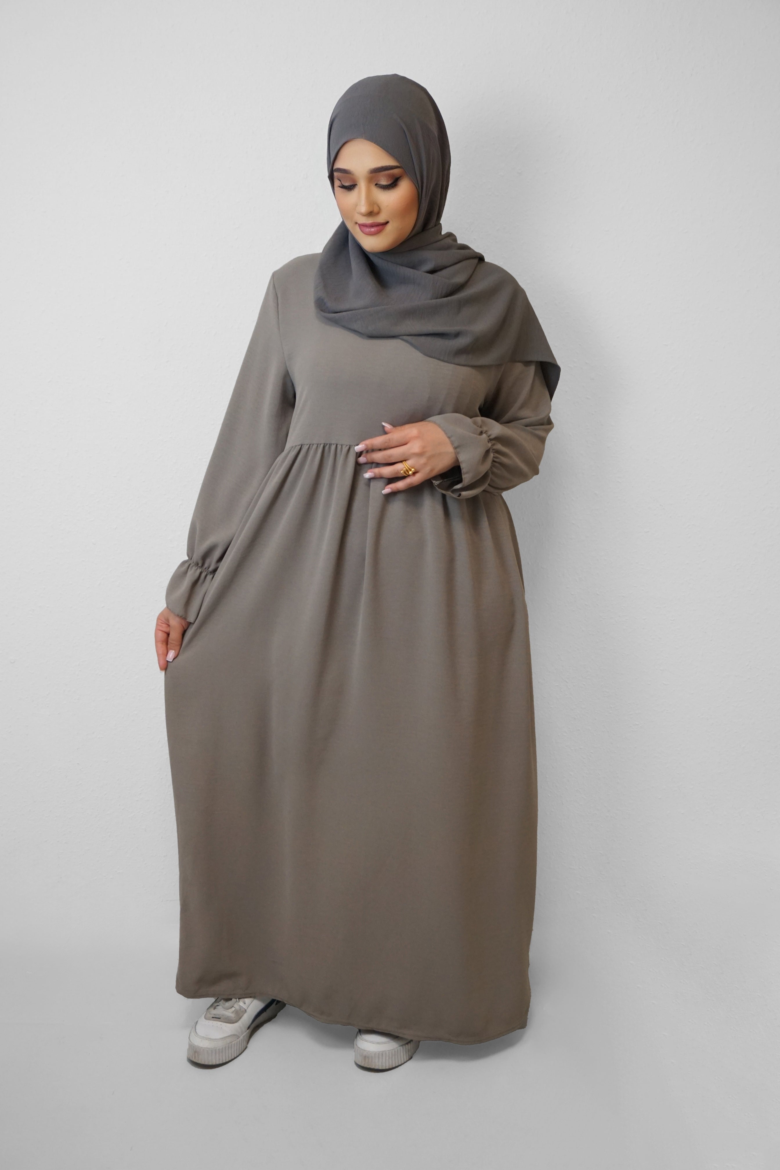 Jazz-Abaya Amna Taupe