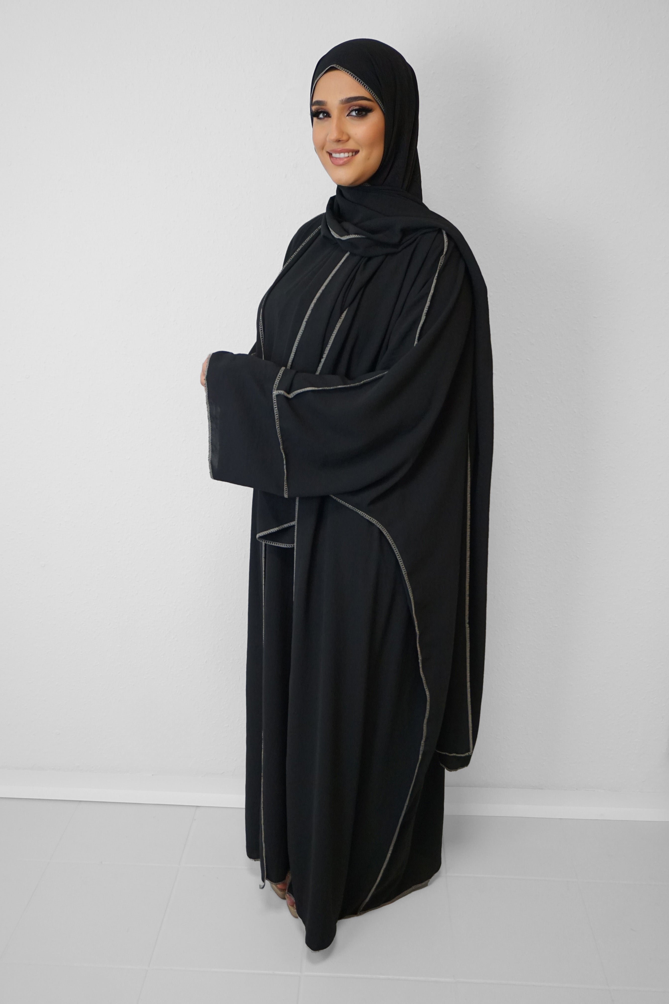 Abaya Naima Schwarz