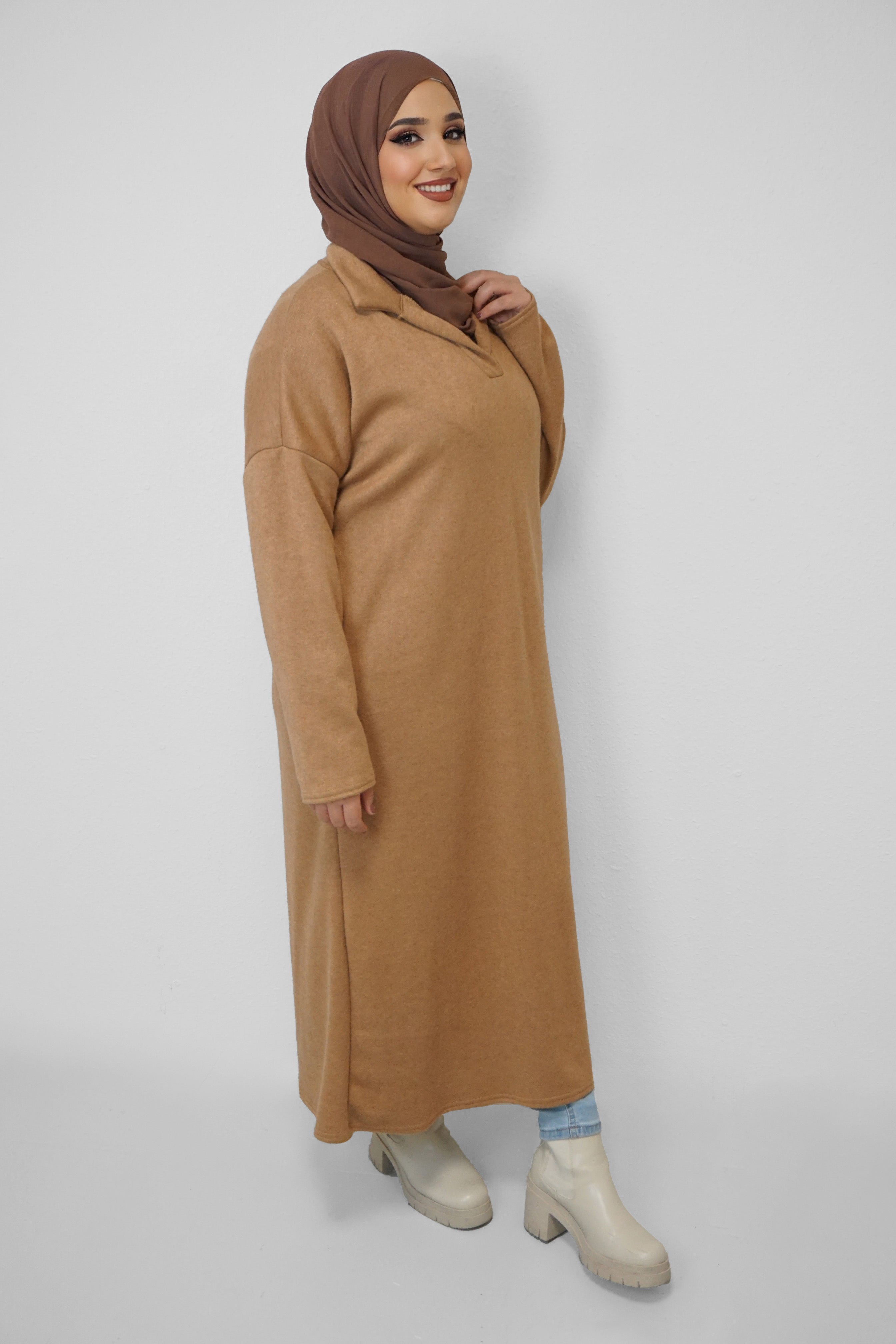 Maxi Strick-Kleid Dima Camel