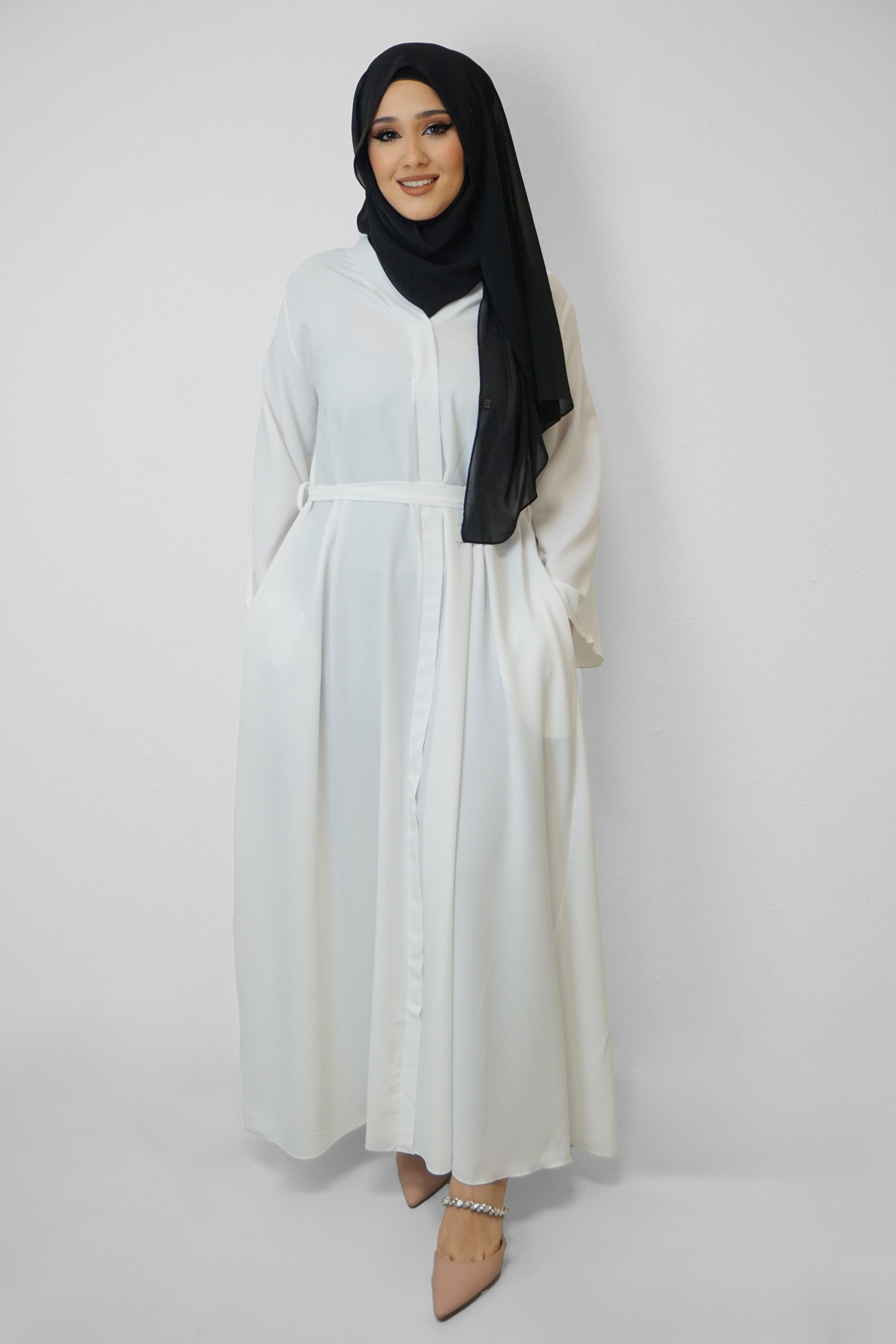 Abaya Banu Weiss