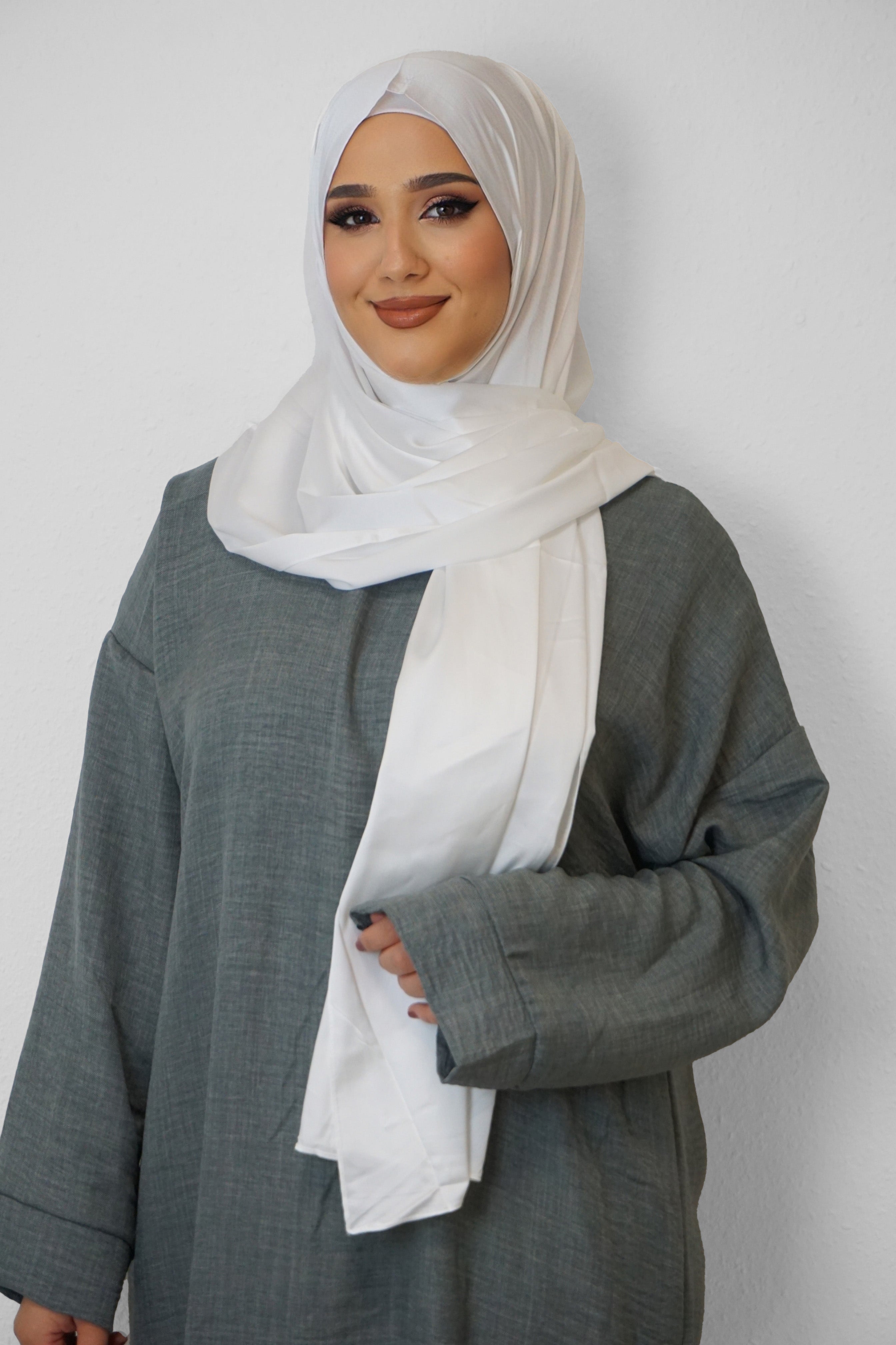 Satin Classic Hijab Weiss