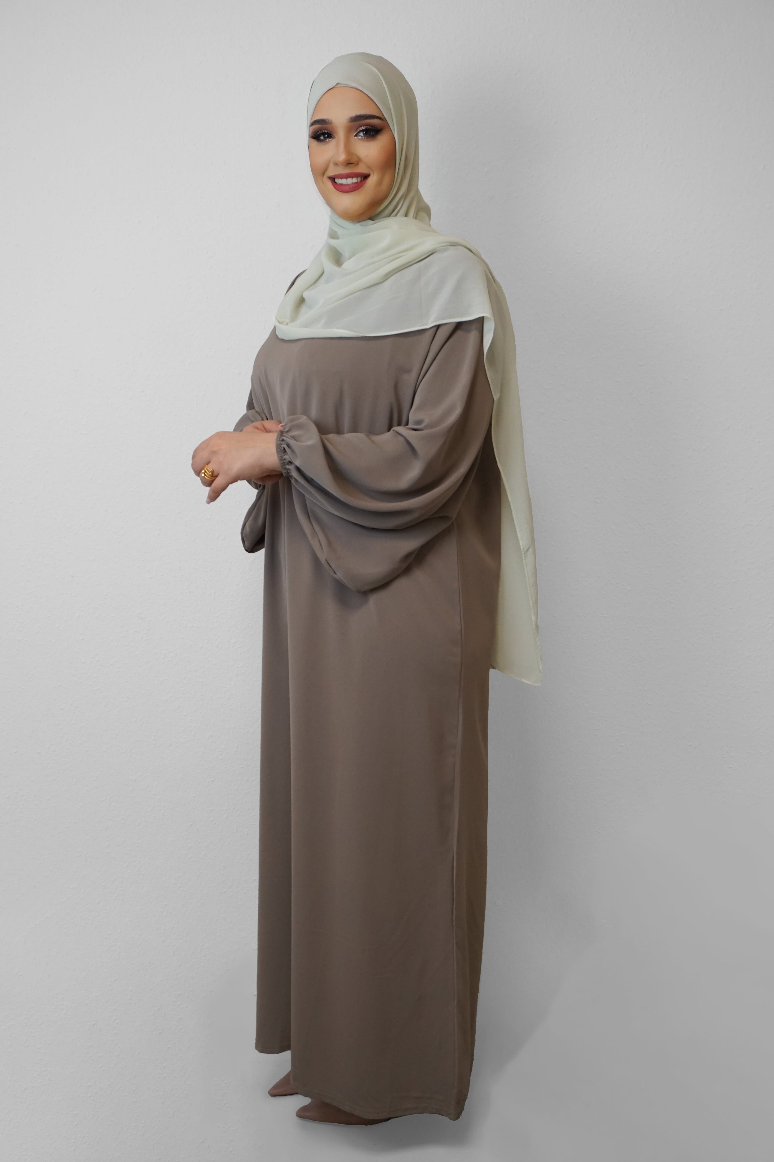 Abaya Amal Taupe