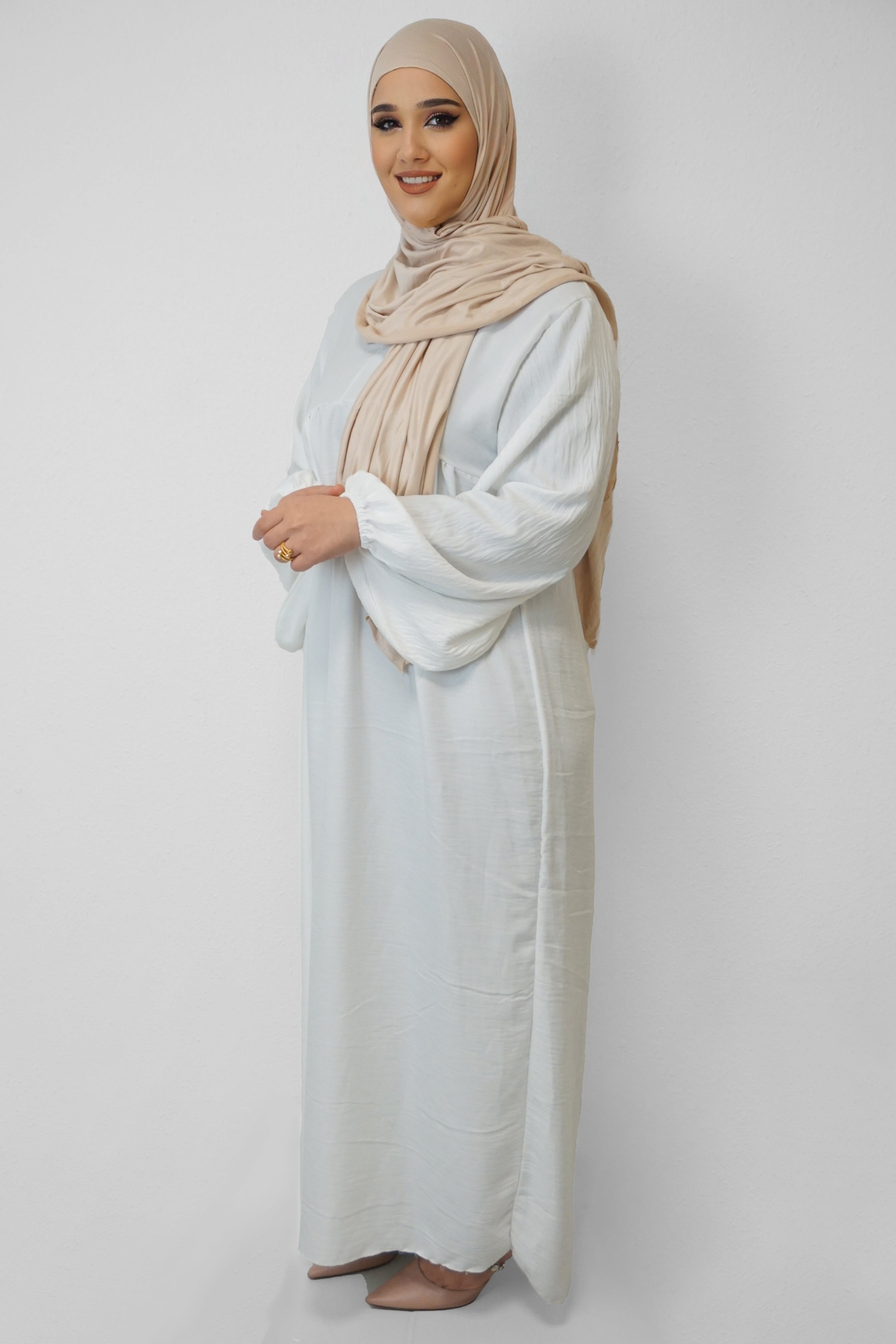 Abaya Monauwra Weiß