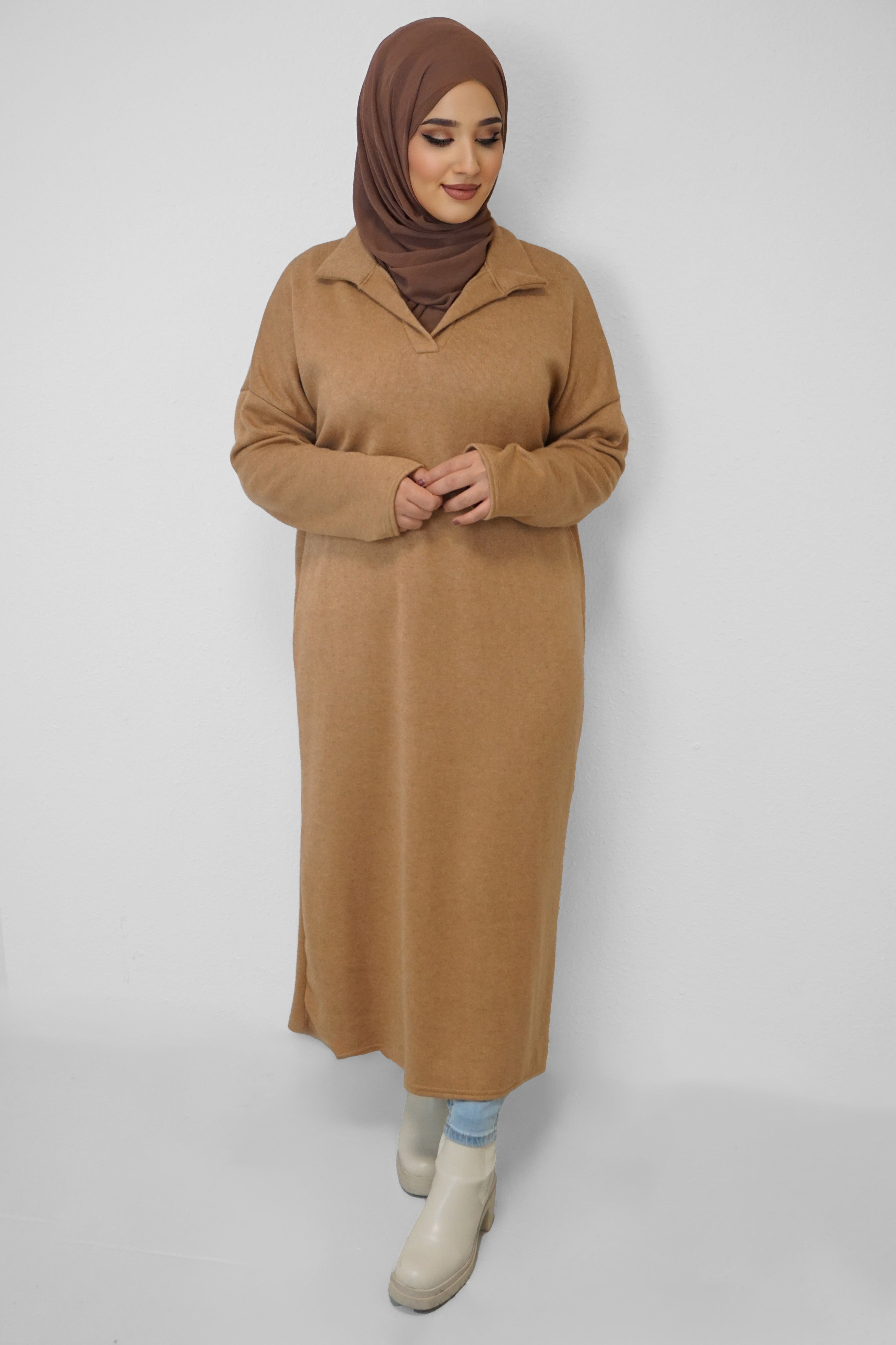 Maxi Strick-Kleid Dima Camel