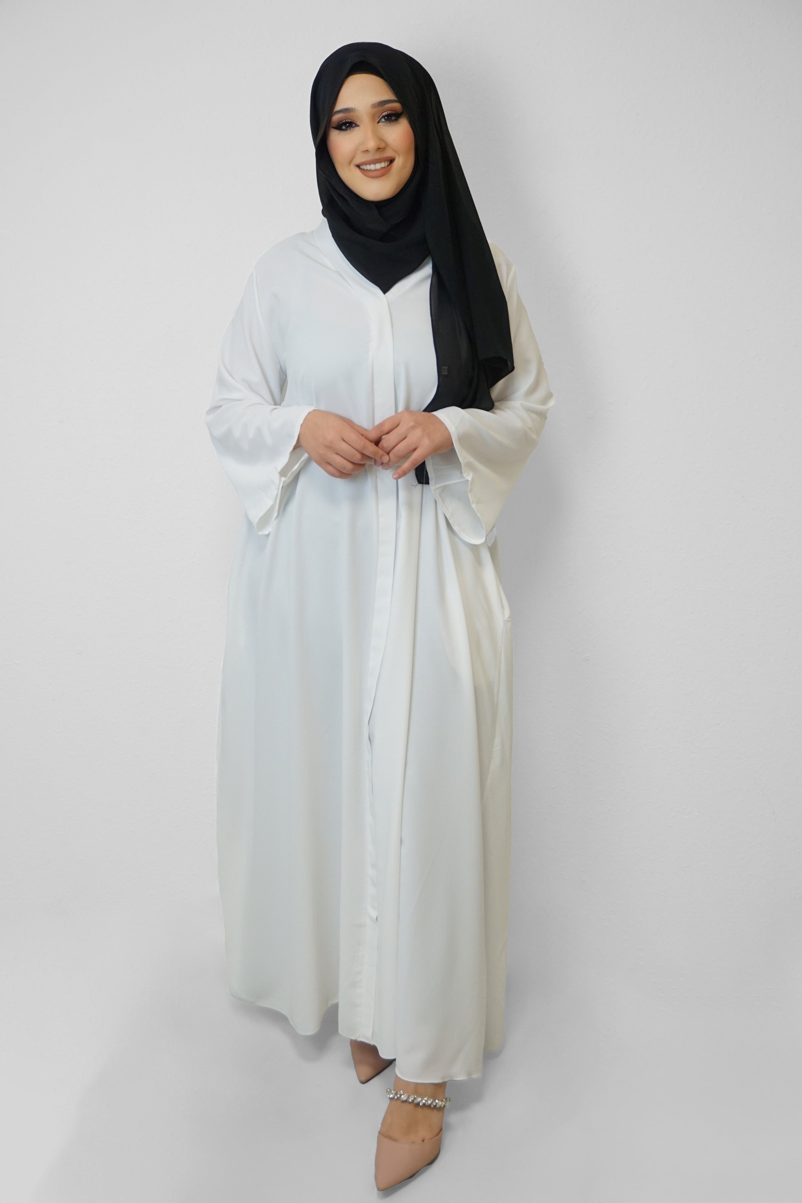 Abaya Banu Weiss