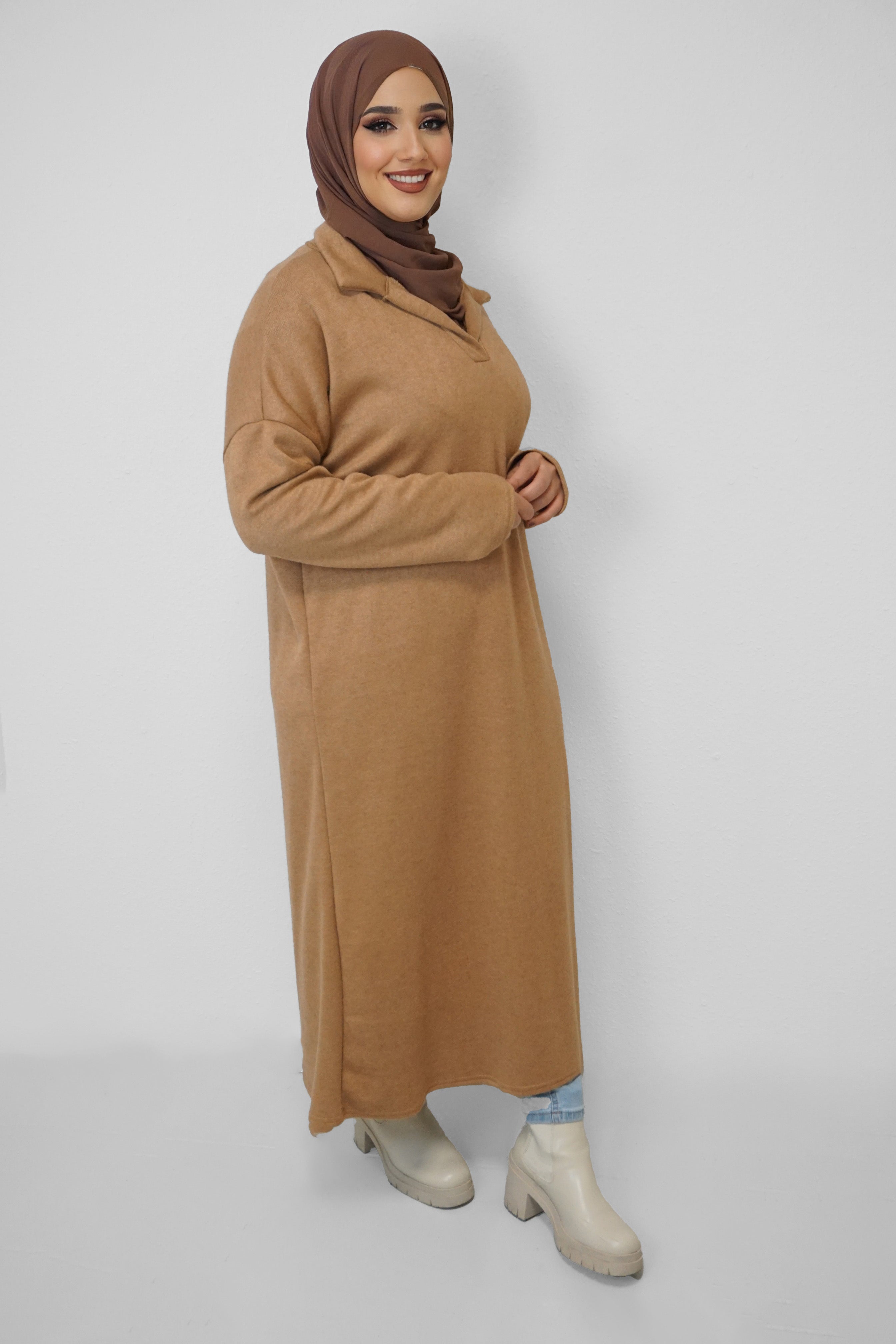 Maxi Strick-Kleid Dima Camel