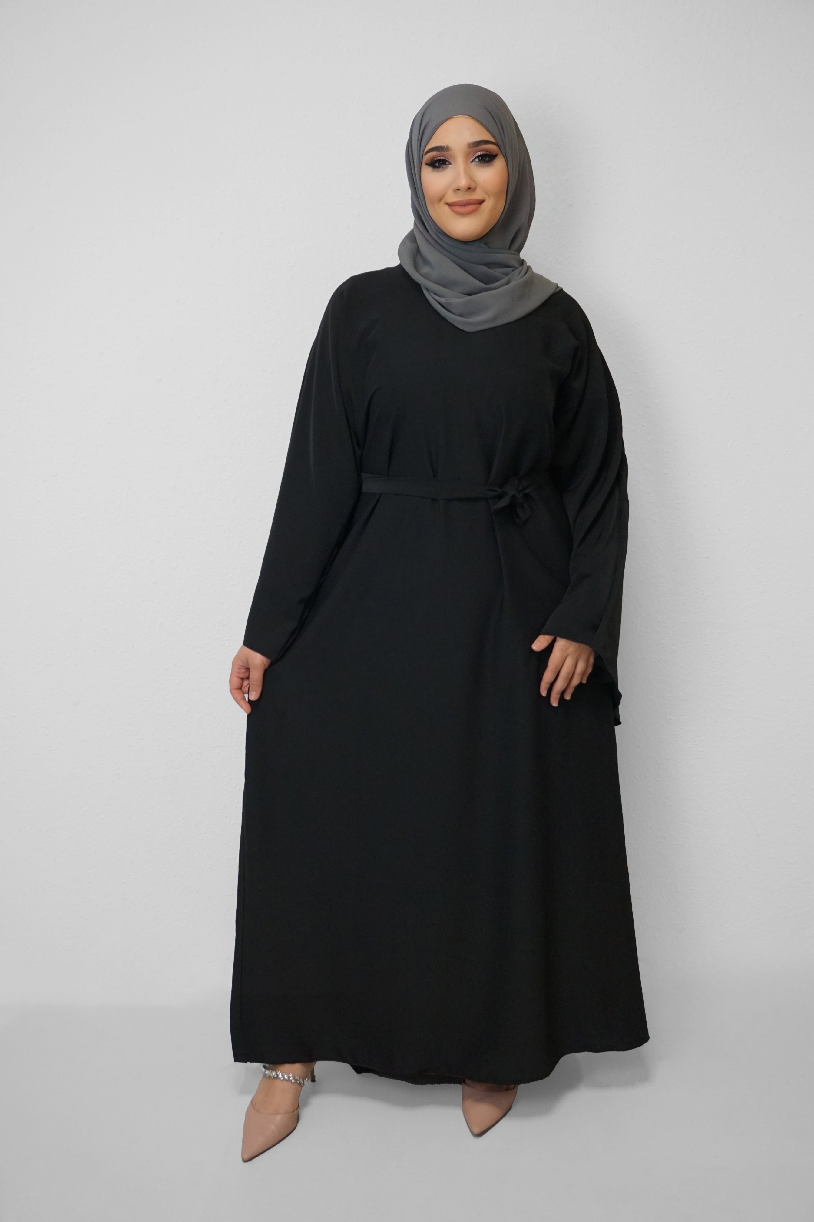 Abaya Essra Schwarz