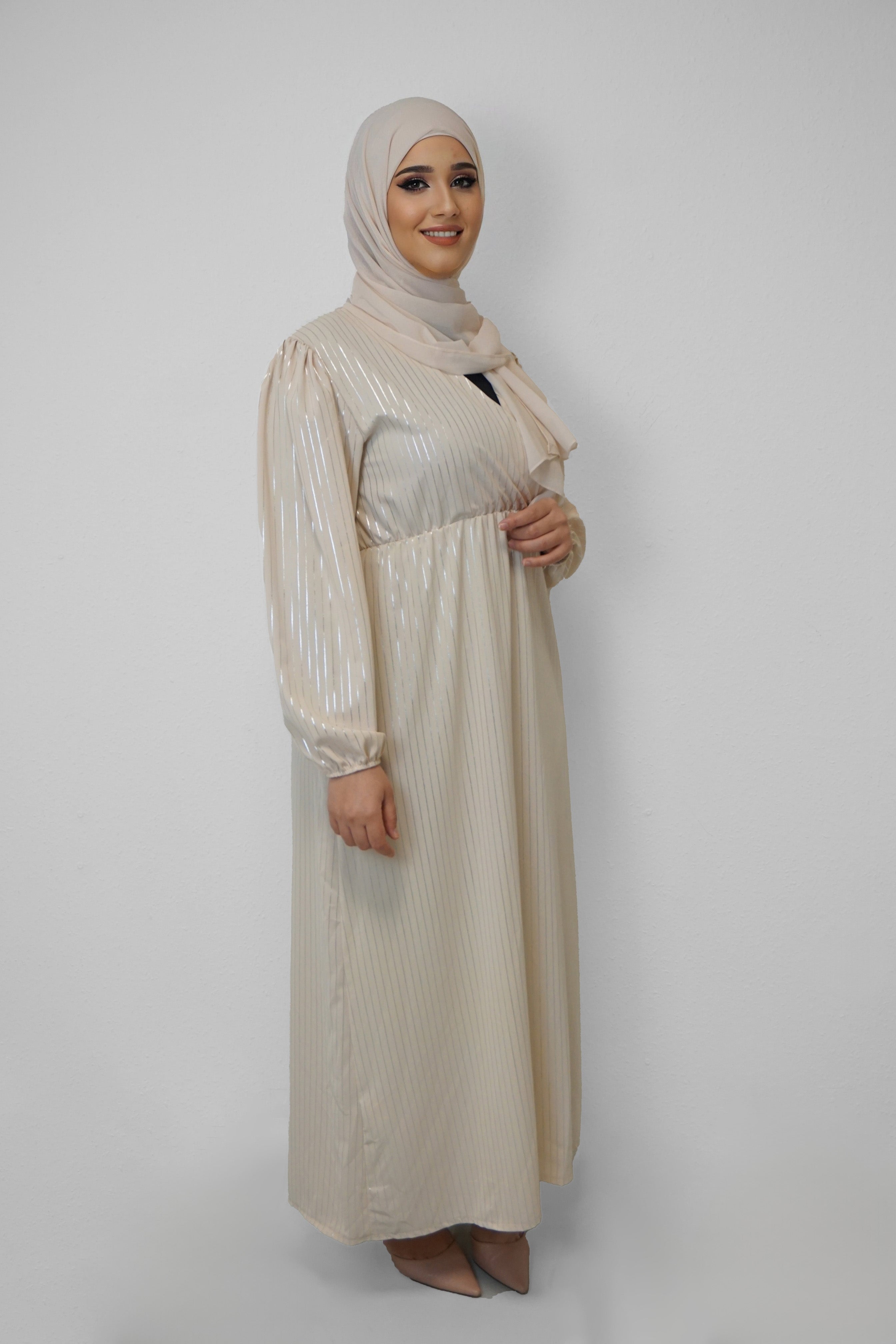 Abaya Ilham Elfenbein